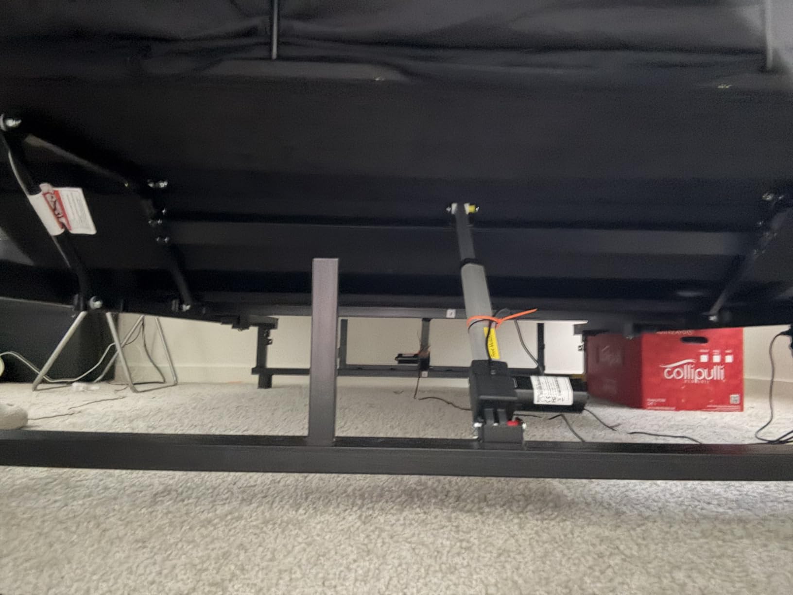 Mixcous King Adjustable Bed Frame with Zero Gravity Heavy Duty 750 lbs customer photo 1