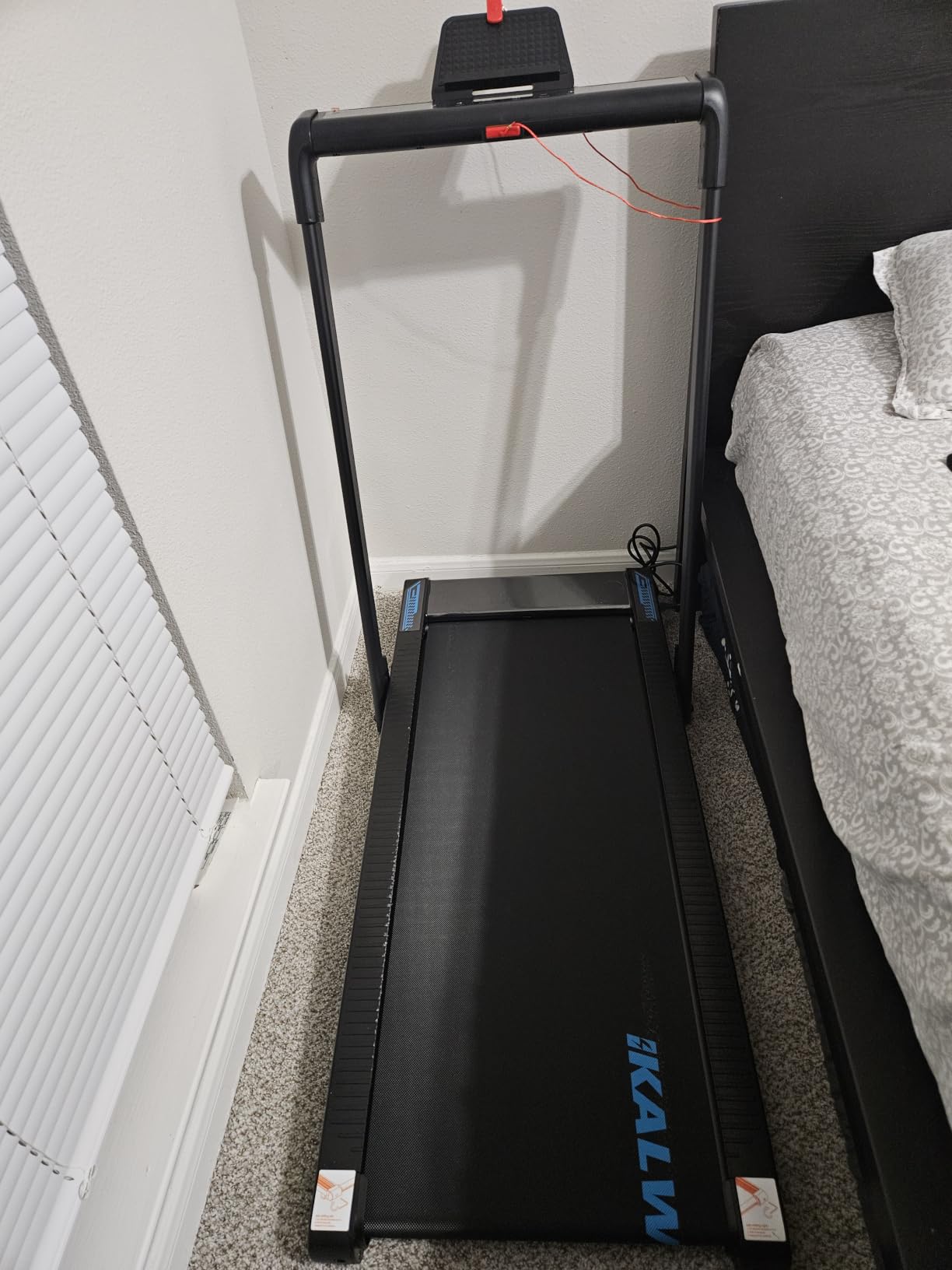 Treadmill with Speaker, 6-in-1 7.5MPH Foldable Treadmill for Home with App Compatible, Walking Pad with 10% Incline, LED Display, 3.0HP Brushless Drive, 350 LB Weight Capacity, 12 HIIT Programs customer photo 1