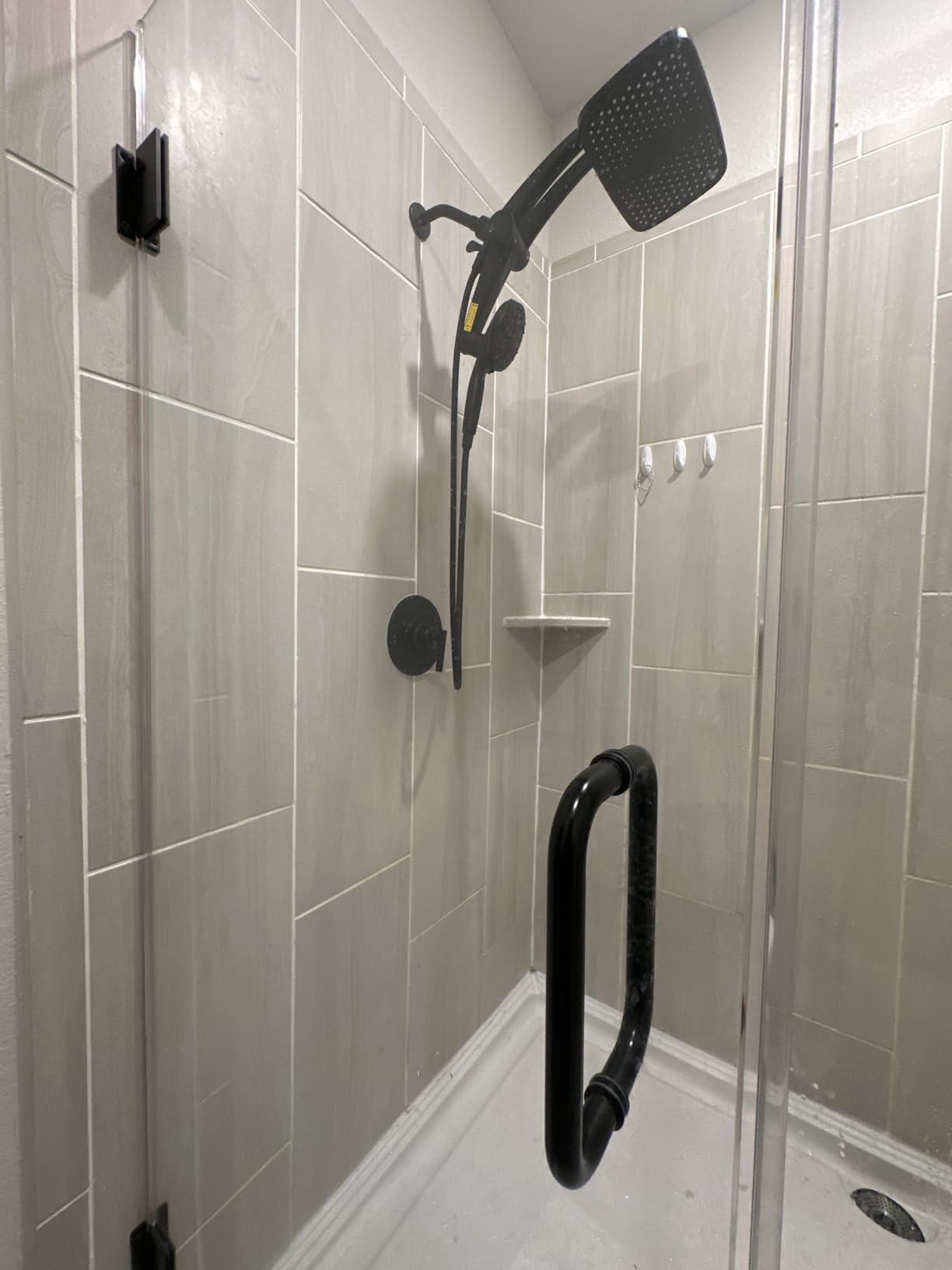 12-Inch High Pressure Rain Shower Head with Handheld Spray Combo, Magnetic customer photo 1