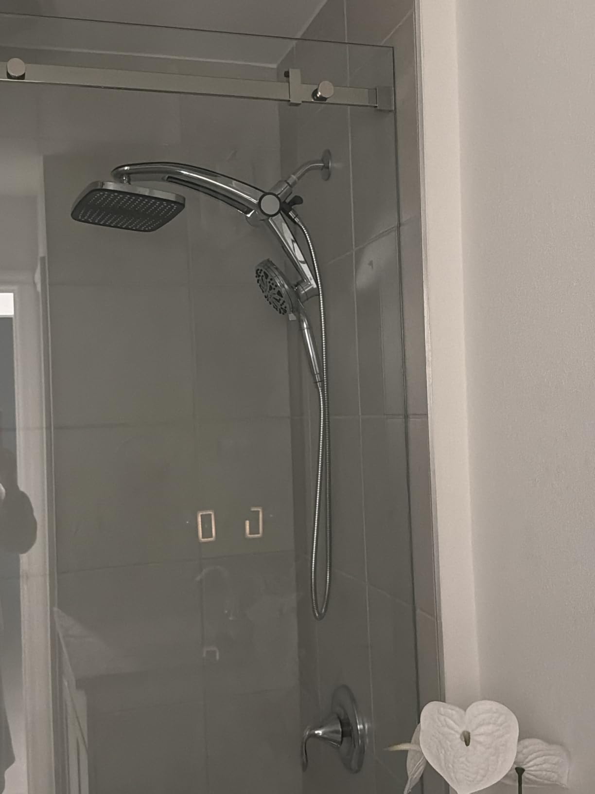 12-Inch High Pressure Rain Shower Head with Handheld Spray Combo, Magnetic customer photo 2
