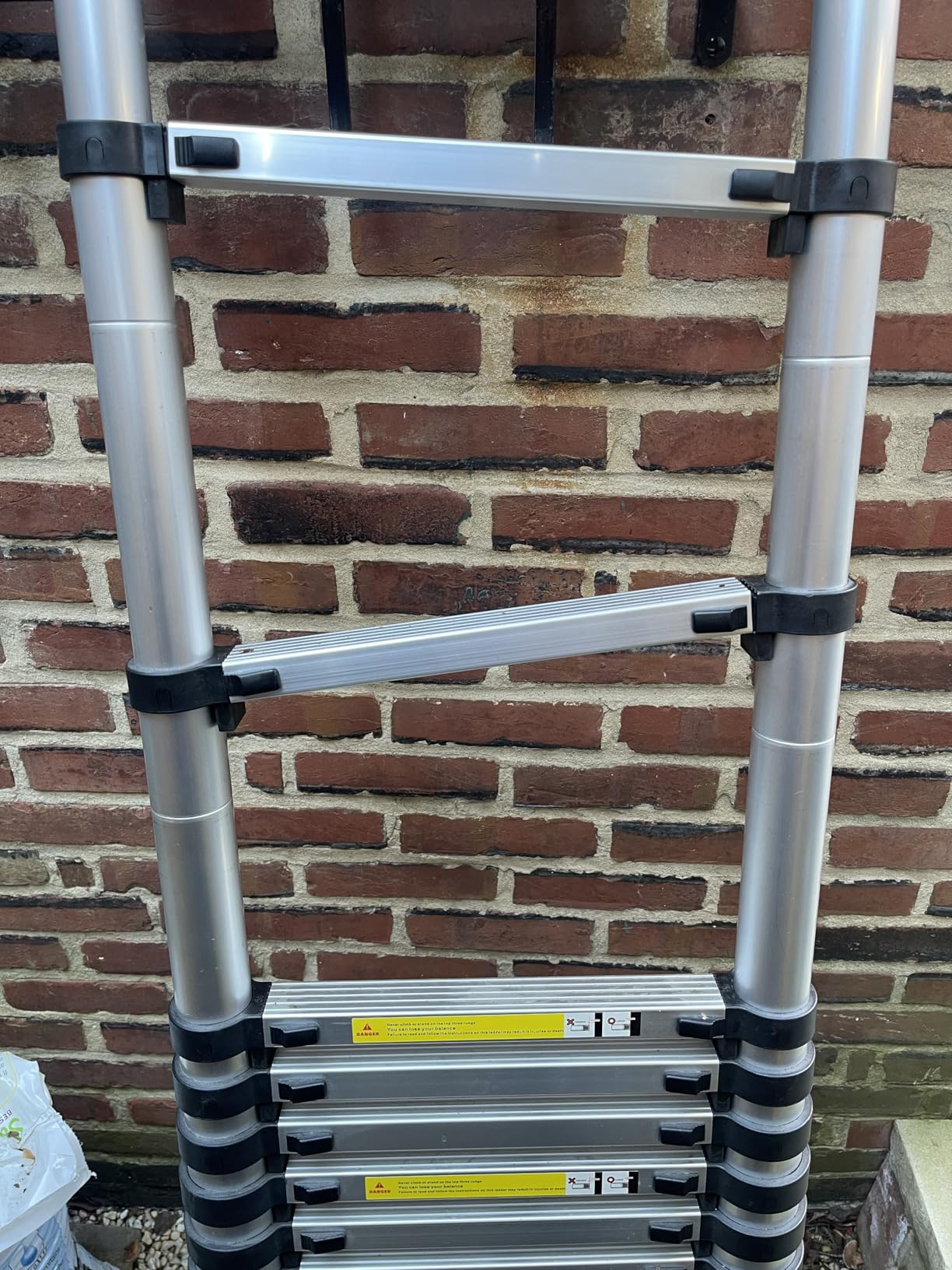 Telescoping Ladder with Hooks, 300 lbs Capacity, 12.5FT, Black customer photo 1