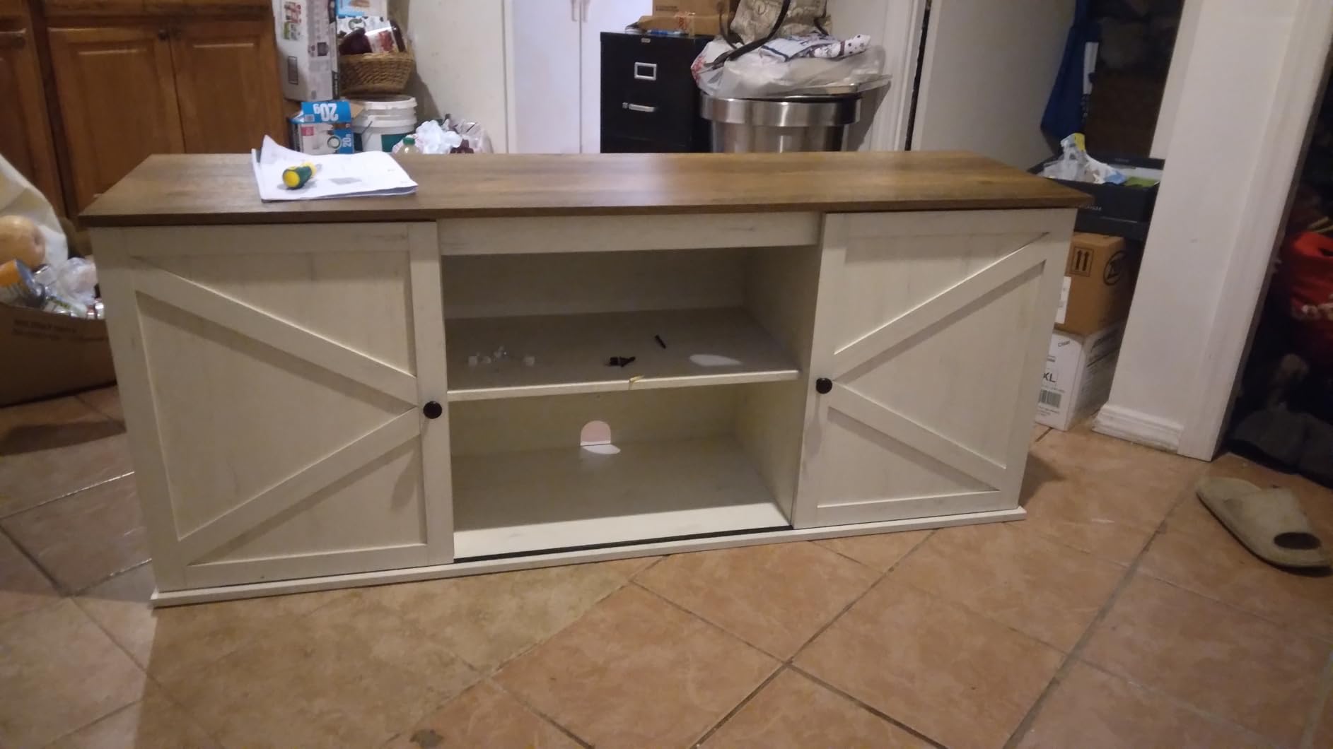VASAGLE Farmhouse TV Stand for 65'' TV, Media Console, Sliding Barn Doors | Entertainment Center for Living Room, Bedroom, TV table with Storage Cabinets, Honey Brown, HAINS Collection ULTV535K101 customer photo 2