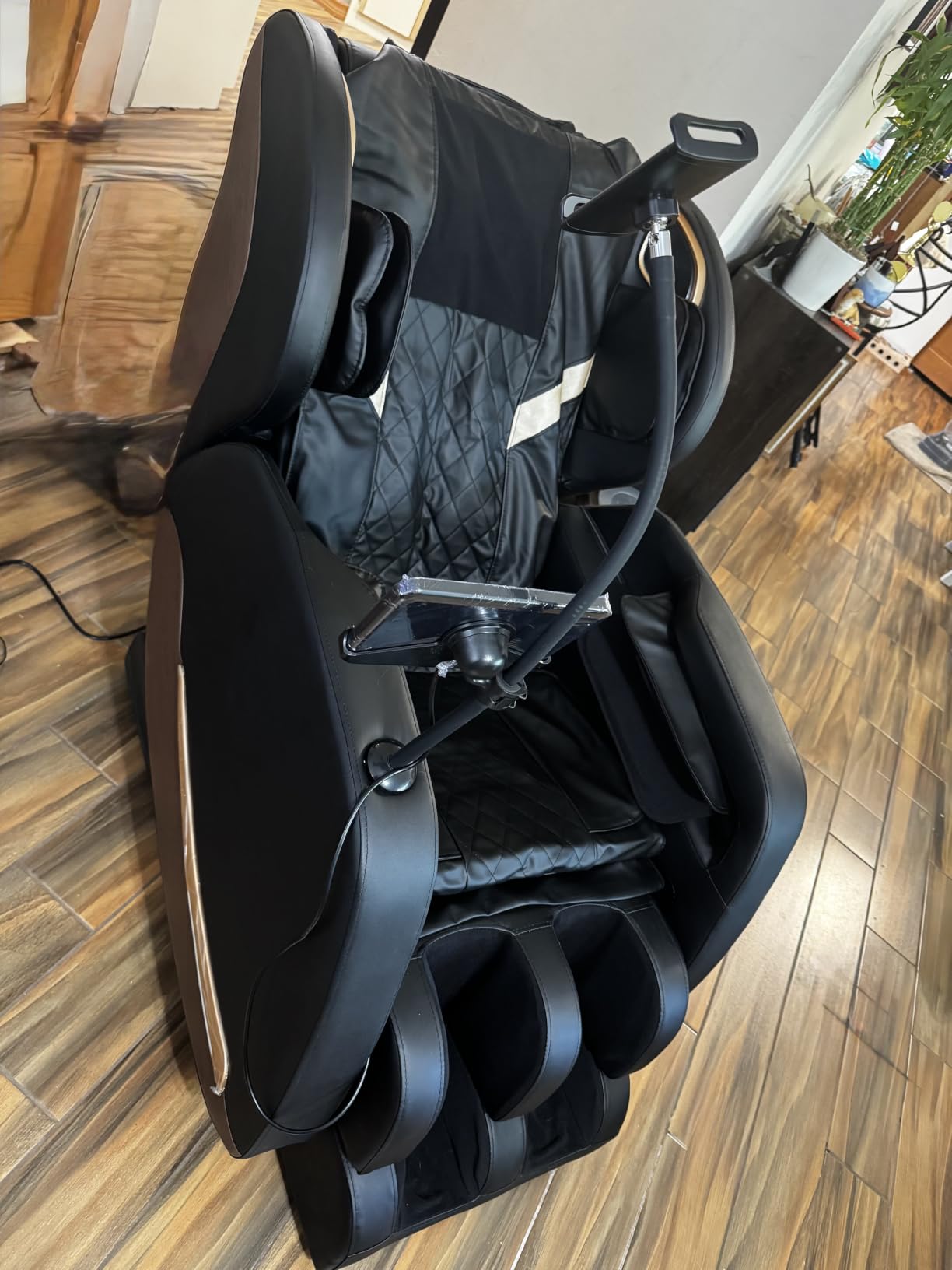Massage Chair Full Body, 14 Fixed Rollers, Zero Gravity Recliner customer photo 1
