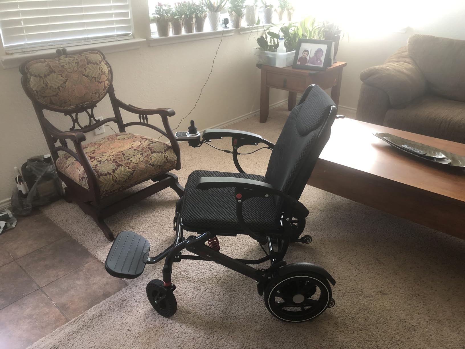 Electric Wheelchairs for Adults Foldable 36LBS Lightweight Frame,Airline Approval, 15 Miles Travel Range& 500W Brushless Motors Power Motorized for Seniors&Max Supports 350 LBS&LED Light-Silver Color customer photo 2