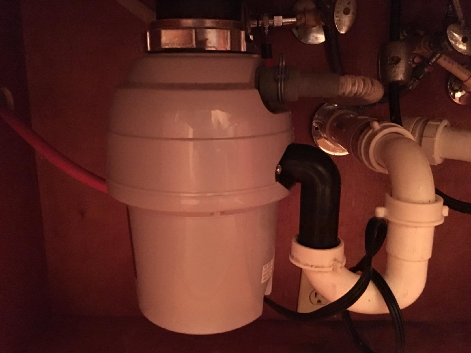 Moen L-3200 Waste King 3/4 HP Garbage Disposal with Power Cord customer photo 2