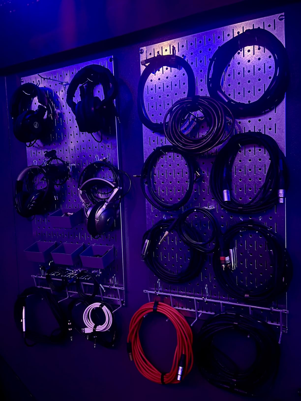 Wall Control 30-P-3232GV Galvanized Steel Pegboard Pack customer photo 1