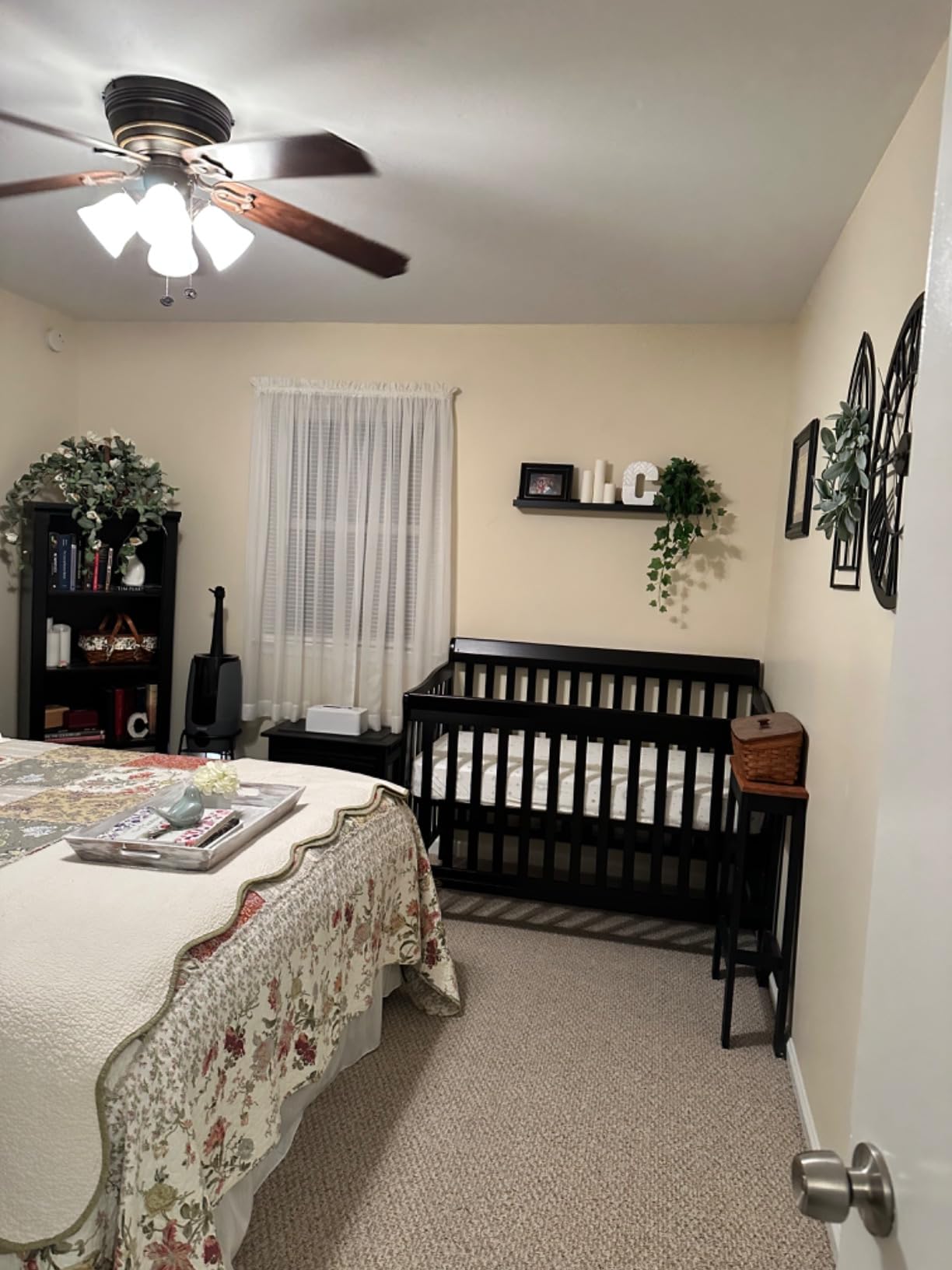 Dream On Me Ashton 5-in-1 Convertible Full Size Baby Crib, GREENGUARD Gold customer photo 1