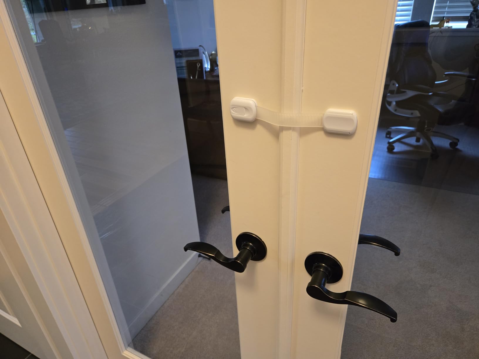 SKYLA HOMES Cabinet Strap Locks for Baby Proofing, 8 Pack, White customer photo 1
