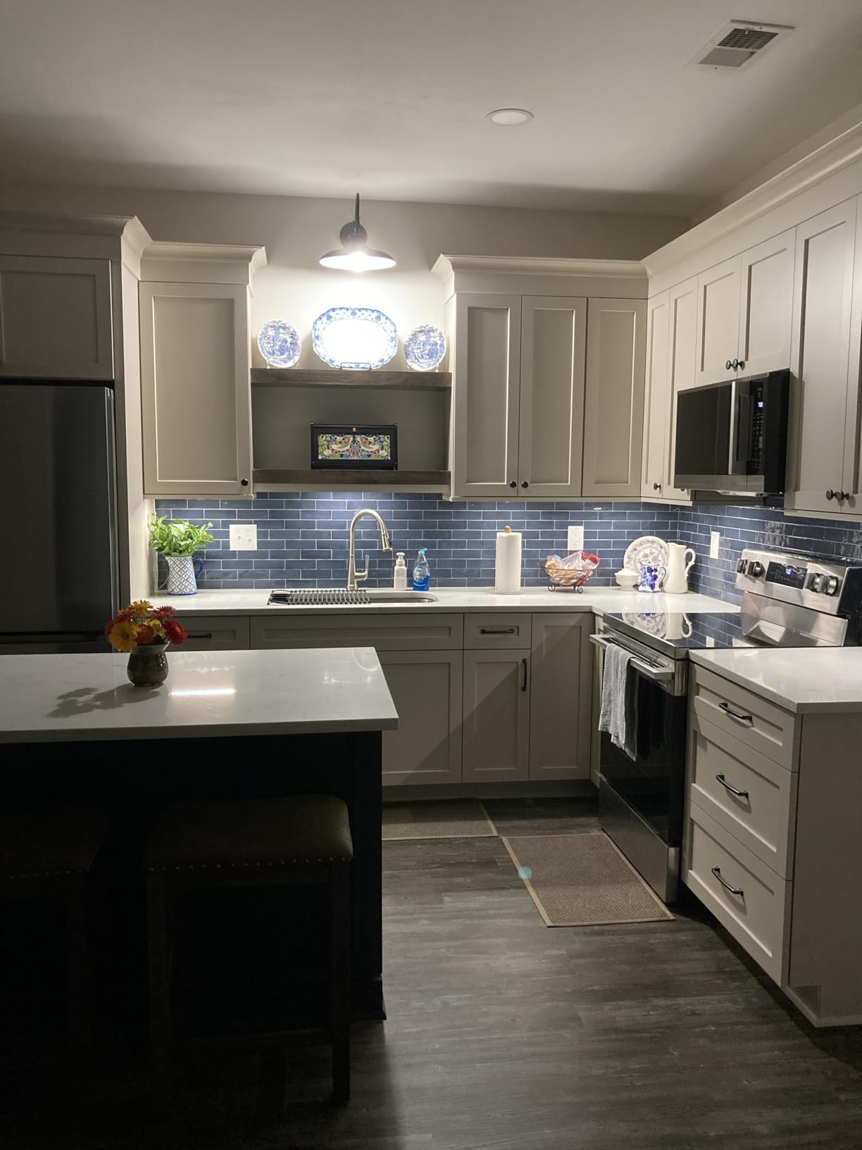 Under Cabinet LED Lighting Kit Plug in or Hardwired, 6 pcs 12 Inches Light Strips, 2000 Lumen, Super Bright, for Kitchen Counter, Closet, Shelf Lights, 31W, Warm White (6 Bars) customer photo 2
