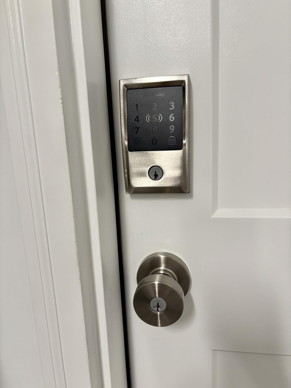 Schlage Encode Smart WiFi Deadbolt Lock with Century Trim, Matte Black customer photo 1