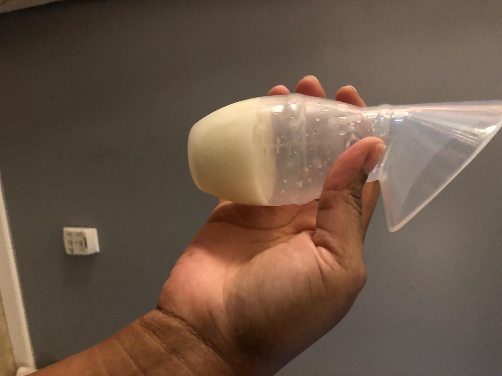 Dr. Brown's One-Piece Breast Pump with Baby Bottle and Travel Bag customer photo 2