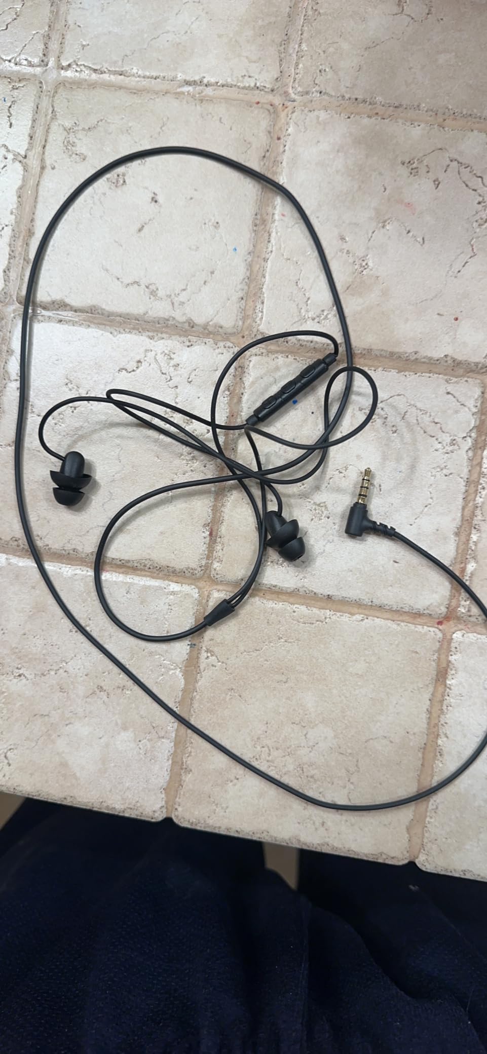 Sleep Earbuds, Hearprotek 2 Pairs Ultra Soft Lightweight Silicone Sleeping Earphone Headphones with Volume Control and mic for Side Sleeper, Snoring, Air Travel, Relaxation (Black) customer photo 1