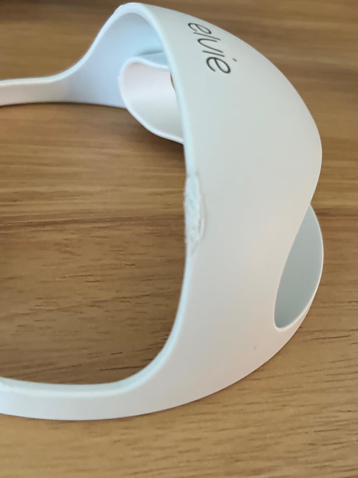 Elvie Curve - Manual Wearable Breast Pump - Hands-Free, Kick-Proof, Portable Silicone Pump that Can Be Worn in-Bra for Gentle, Natural Milk Expression - Breast Feeding Essentials customer photo 1