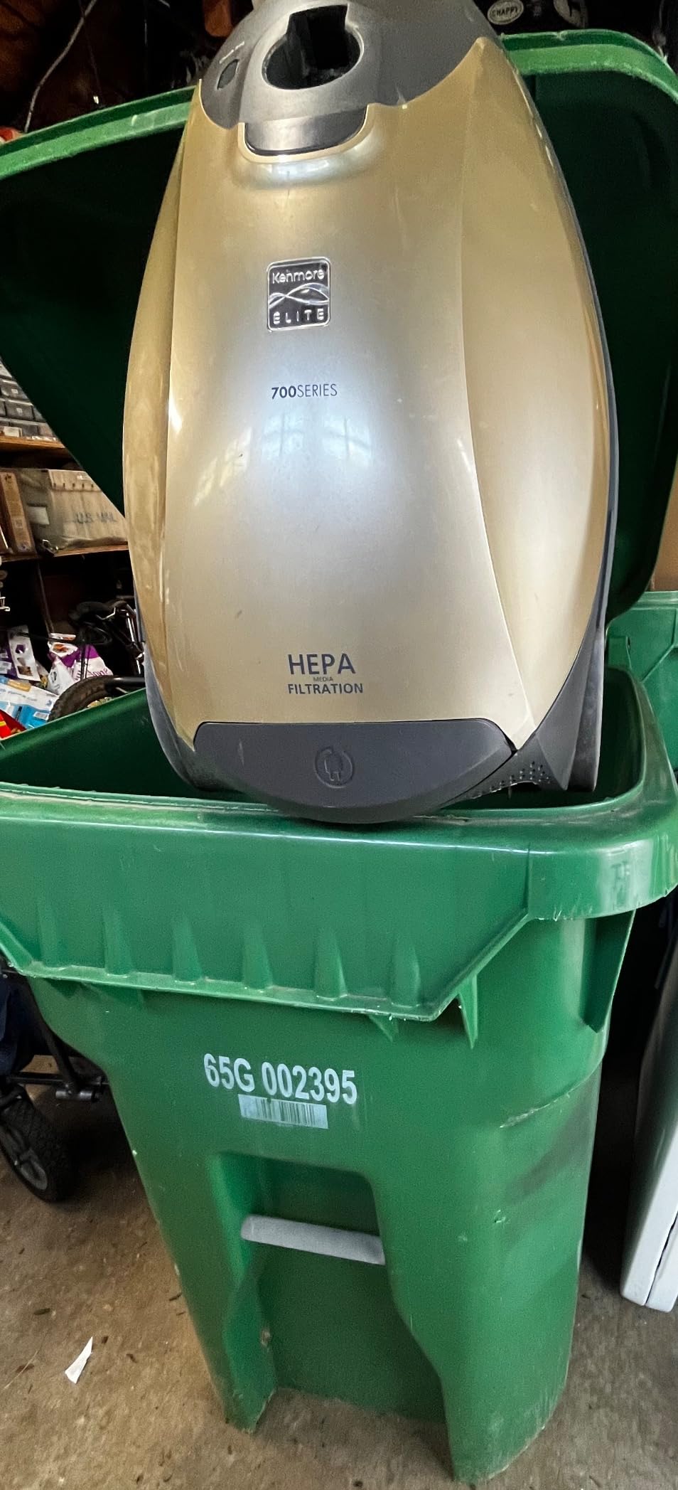 Kenmore 600 Series Pet Friendly Bagged Canister Vacuum customer photo 2