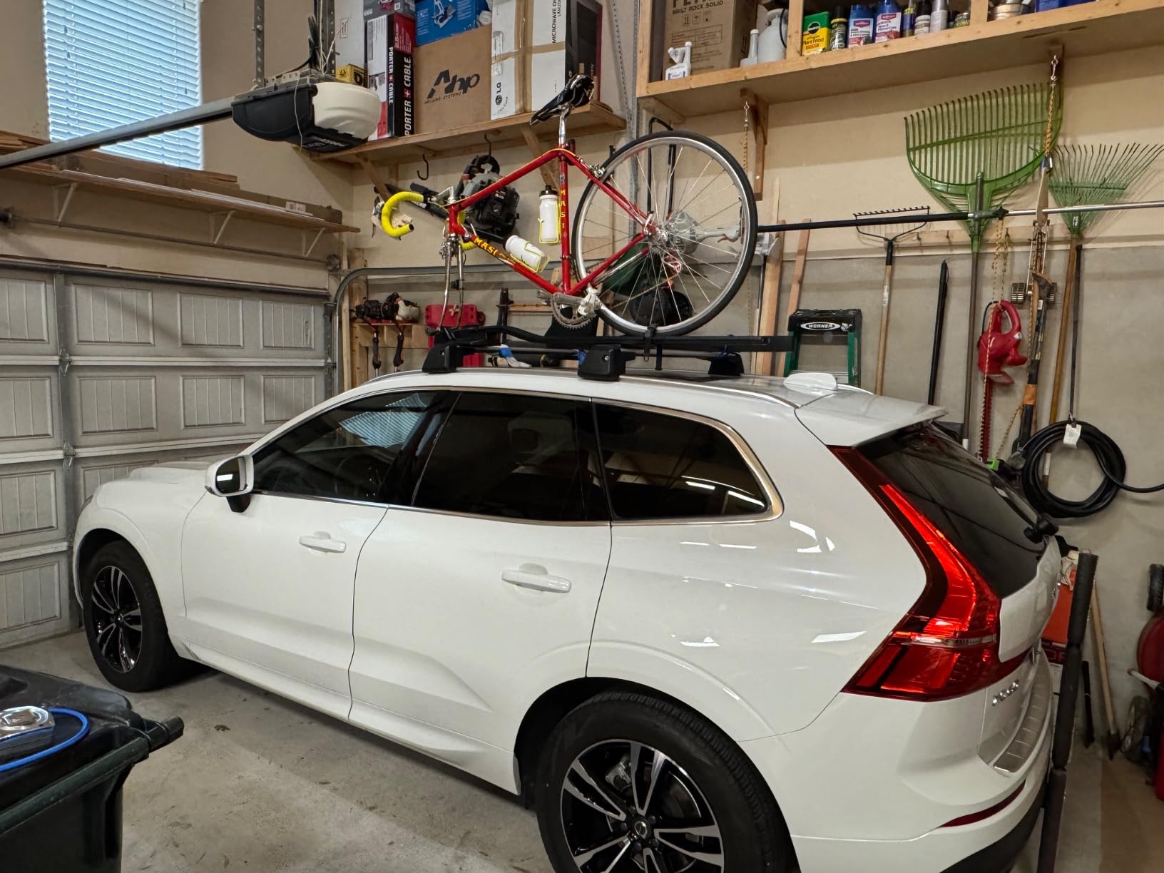 Thule FastRide Roof Mounted Bike Rack customer photo 1