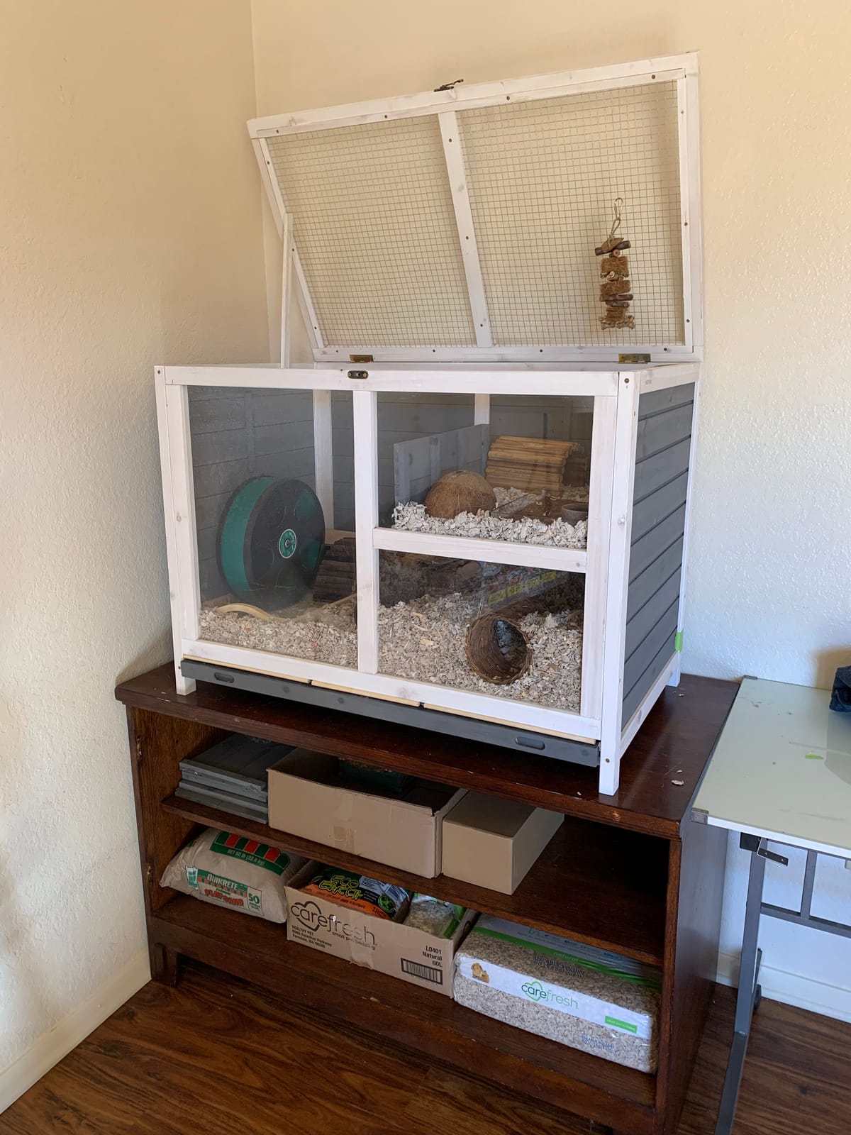 PawHut Rabbit Hutch with Wheels, Desk and Side Table Sized, Wooden Rabbit Cage, Waterproof Small Bunny Cage with Removable Tray, Openable Roof, for Indoor & Outdoor, Natural customer photo 2
