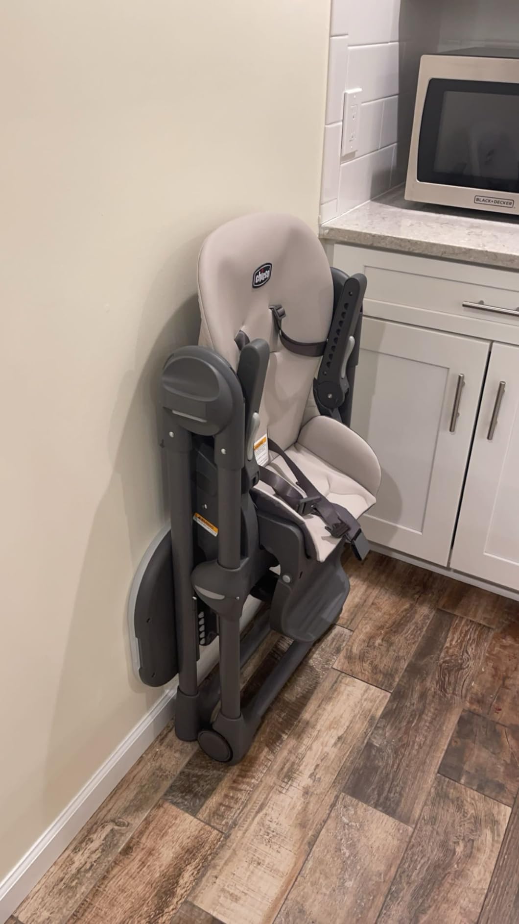 Chicco Polly Space-Saving Foldable High Chair for Babies and Toddlers customer photo 2