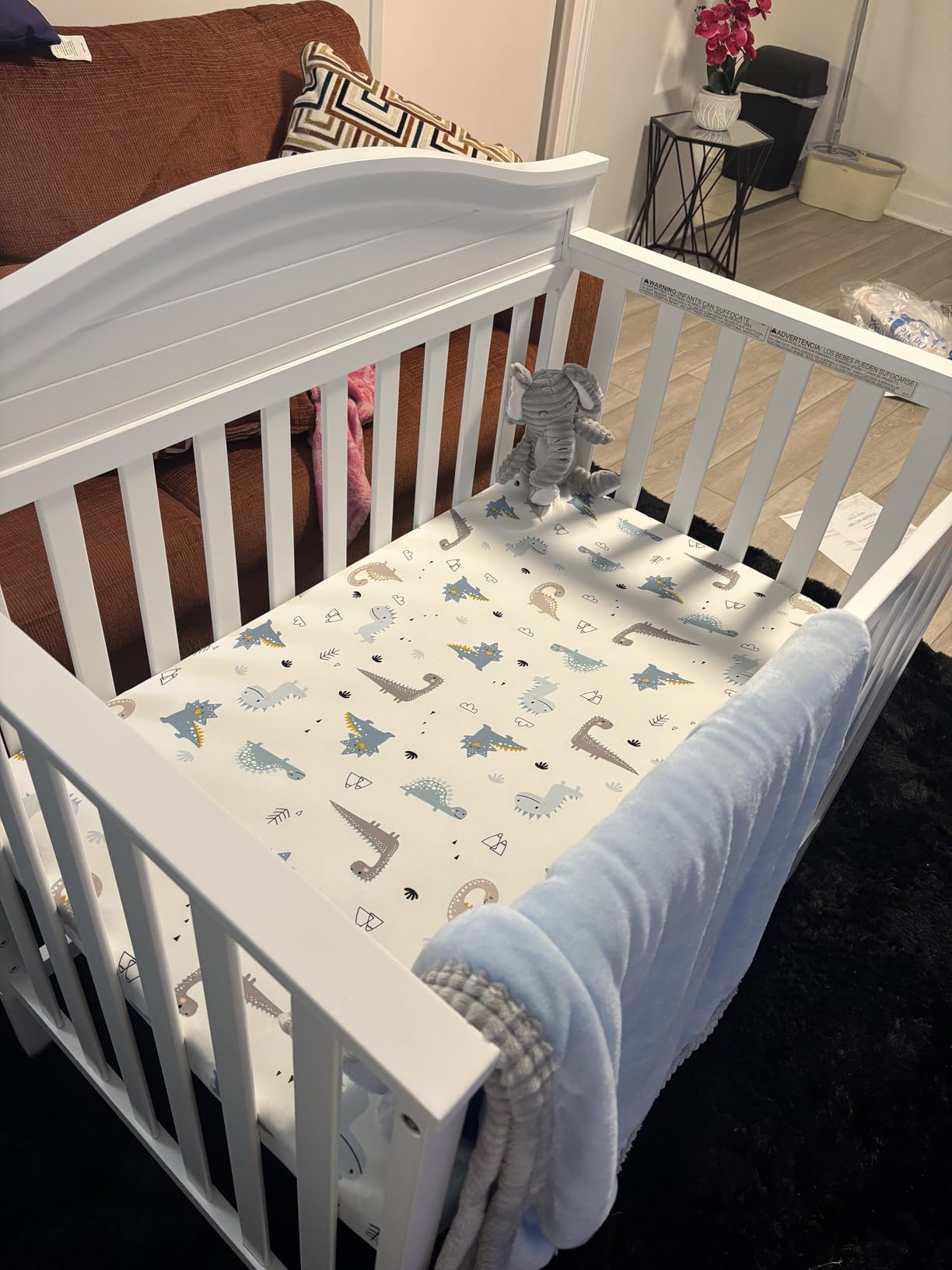 Graco Stella 4-in-1 Convertible Mini Crib with Bonus Mattress, Pebble Gray customer photo 1