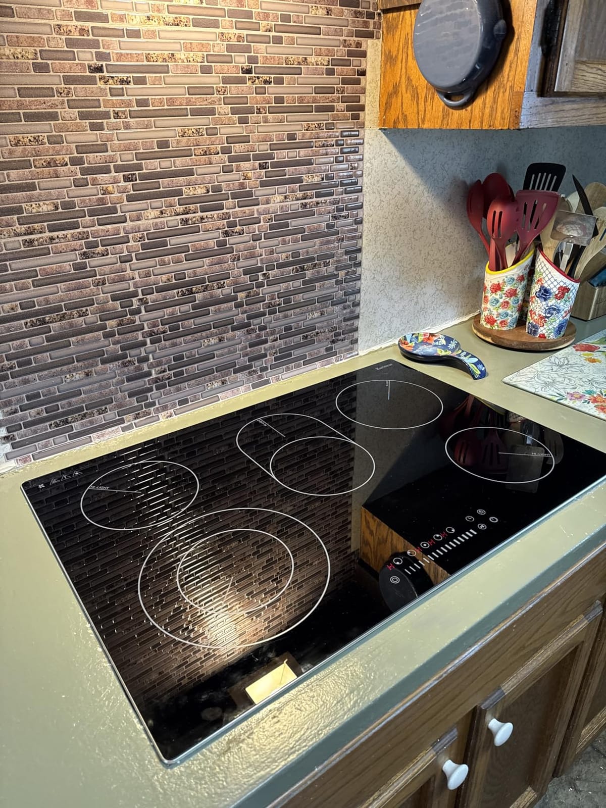 Karinear Electric Cooktop 30 Inch, 5 Burner Stovetop, 240V Hardwire Install customer photo 2