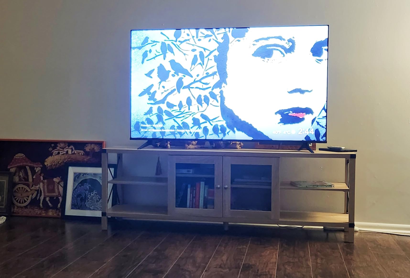 Hisense 55-Inch Class A6 Series 4K UHD Smart Google TV with Alexa Compatibility, Dolby Vision HDR, DTS Virtual X, Sports & Game Modes, Voice Remote, Chromecast Built-in (55A6H) , Black customer photo 2