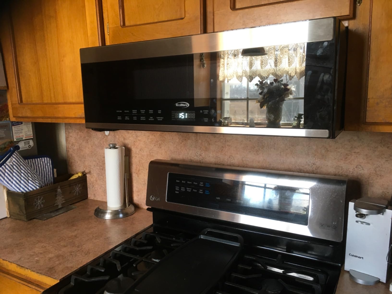 KoolMore 1.6 Cu. Ft. Over the Range Microwave Oven with Oven Lamp and 300CFM Recirculation Vent Hood Function, Auto Cook Menus, Reheat Function, 10 Power Levels, Timer, and Weight Defrost (KM-MOT-1SS) customer photo 1