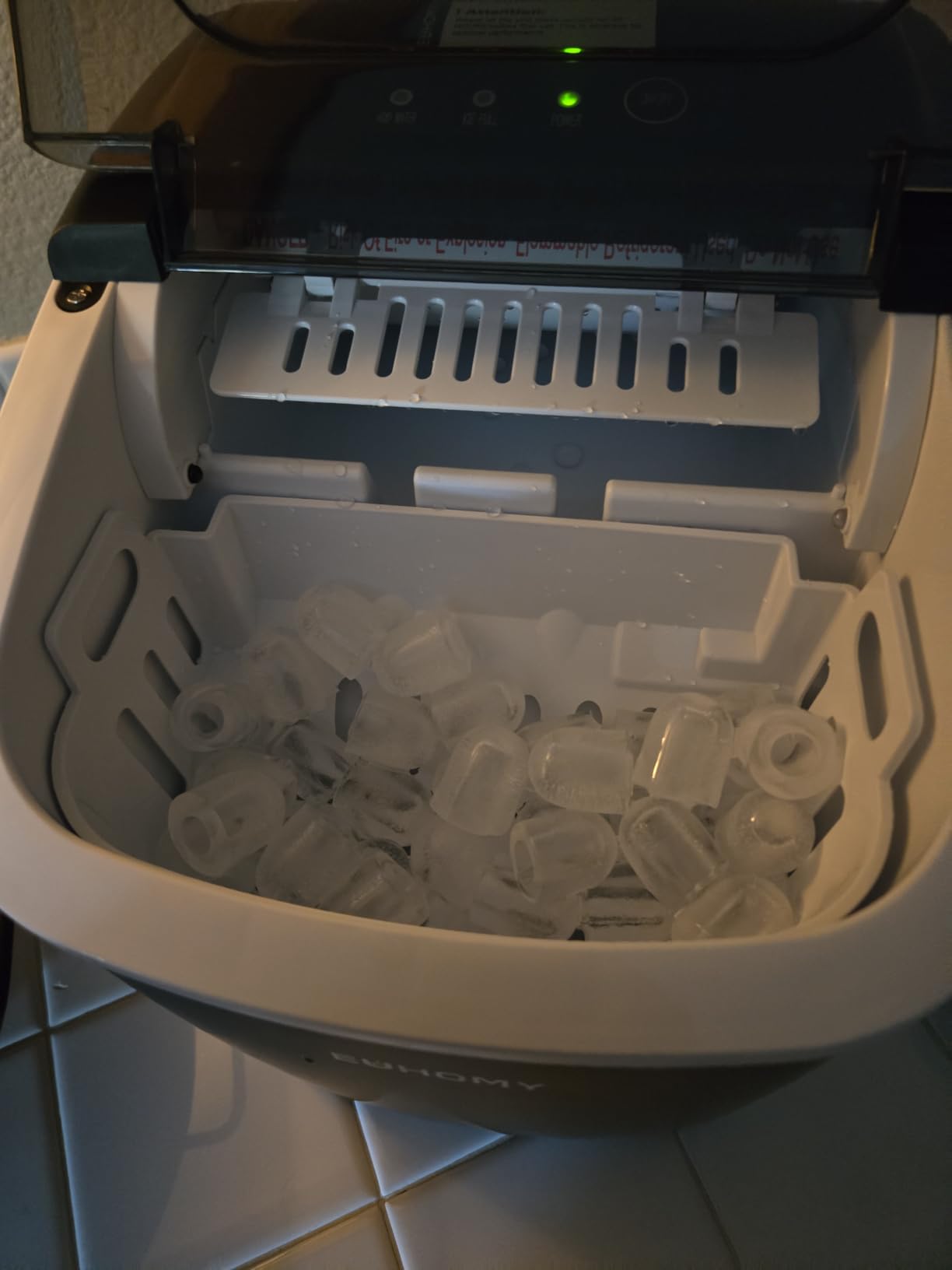 EUHOMY Countertop Ice Maker Machine with Handle, 26lbs in 24Hrs, 9 Ice Cubes Ready in 6 Mins, Auto-Cleaning Portable Ice Maker with Basket and Scoop, for Home/Kitchen/Camping/RV. (Black) customer photo 2