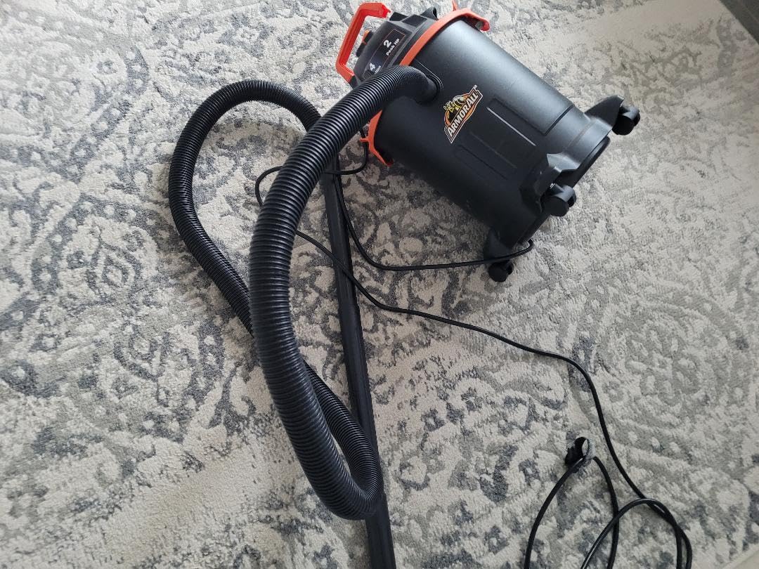Armor All VO405P 0901 4 Gallon Wet/Dry Vac 2.0 Peak HP Shop Vacuum with Nozzles & Brush,Black/Orange customer photo 1