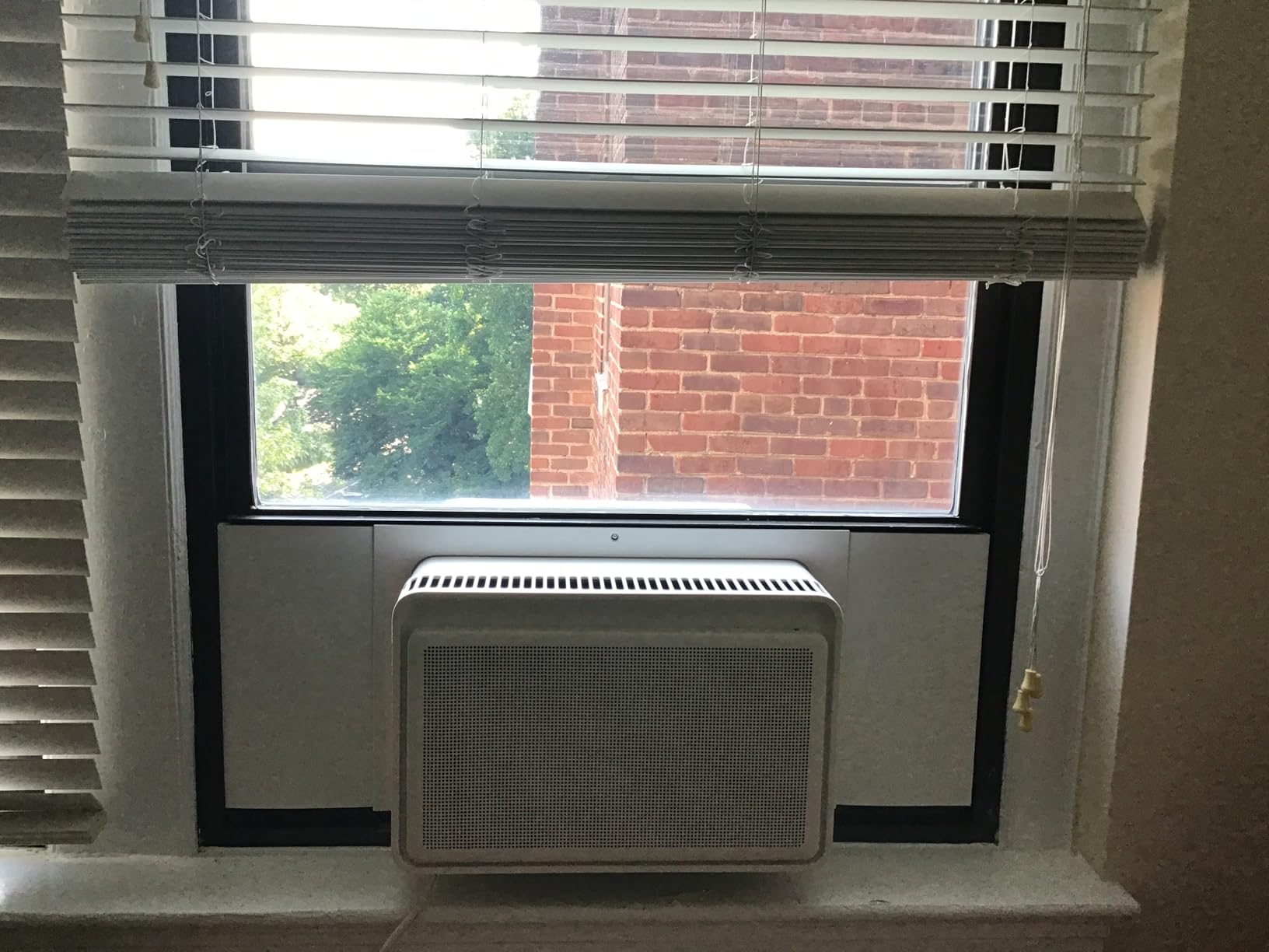 Windmill 10,000 BTU Quiet Window Air Conditioner, Cools up to 350-450 sq ft customer photo 1