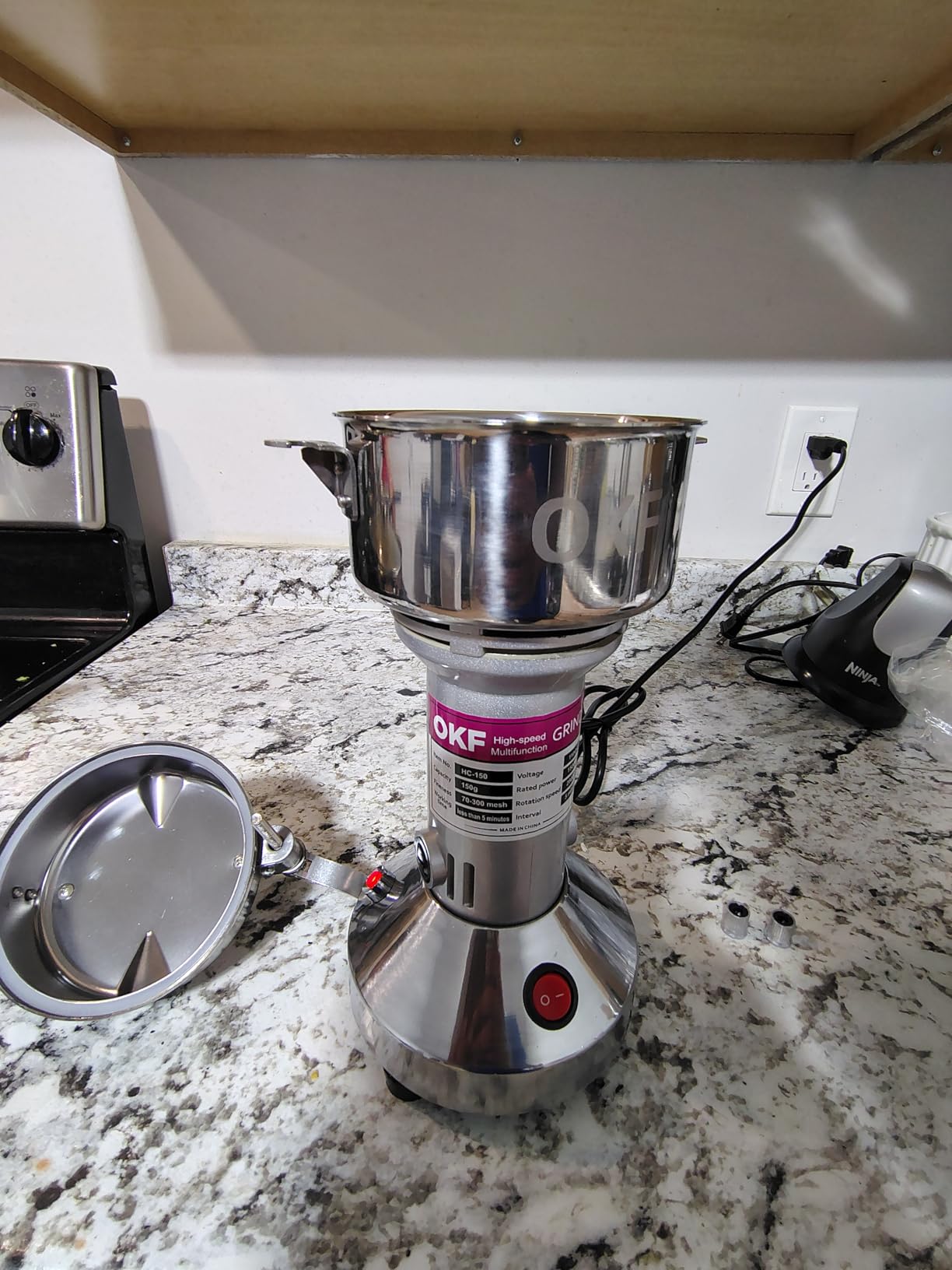 550g Grain Mill, 304 Stainless Steel Spice Grinder, 2000W High-speed Commercial Flour Mill, Superfine Flour Mill Grinder for Home, Grain Mill for Flour customer photo 1