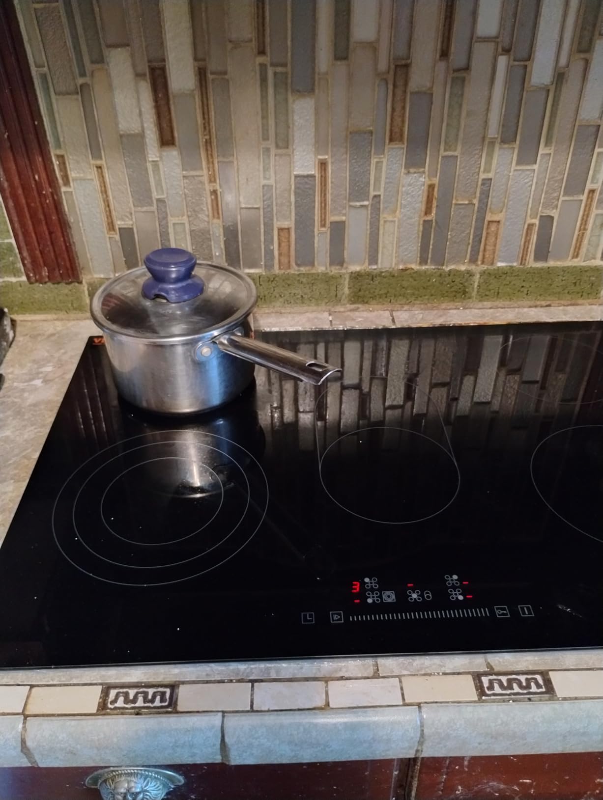 VEVOR Built in Electric Stove Top, 30 inch 5 Burners Ceramic Cooktop, 240V Glass Radiant Cooktop with Sensor Touch Control, Timer & Child Lock Included, 9 Power Levels for Simmer Steam Slow Cook Fry customer photo 2
