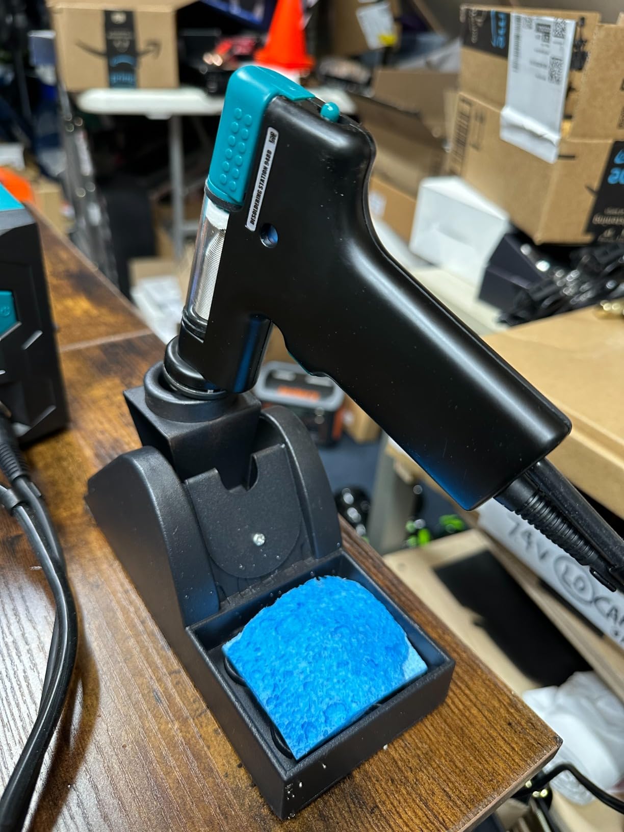 YIHUA 948D III Soldering Iron Desoldering Station Kit with Upgraded Desolder Tool, 110W EVO Solder Iron, Vacuum Pump, 3 Desoldering Nozzles, with Automatic Shutdown, Sleep Mode Functions. customer photo 2
