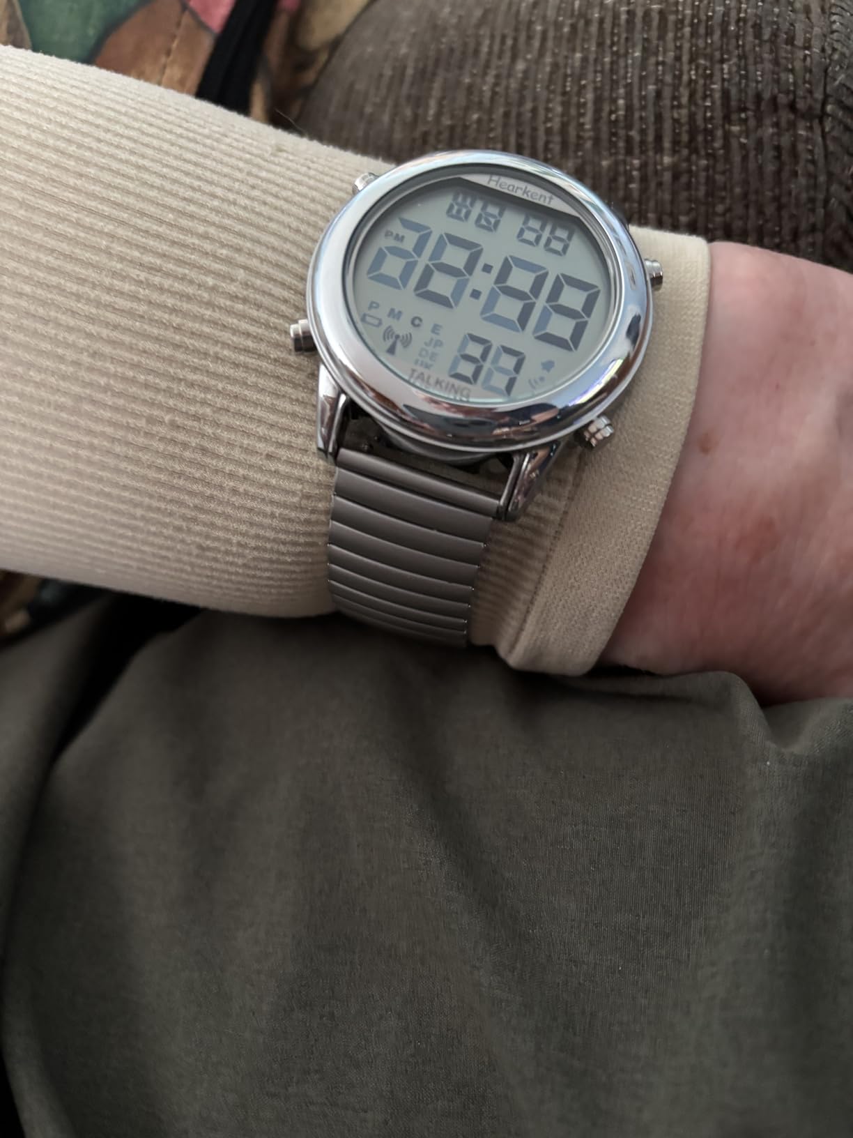 Hearkent Large Digital Talking Watch for Elderly Blind Visually Impaired customer photo 2