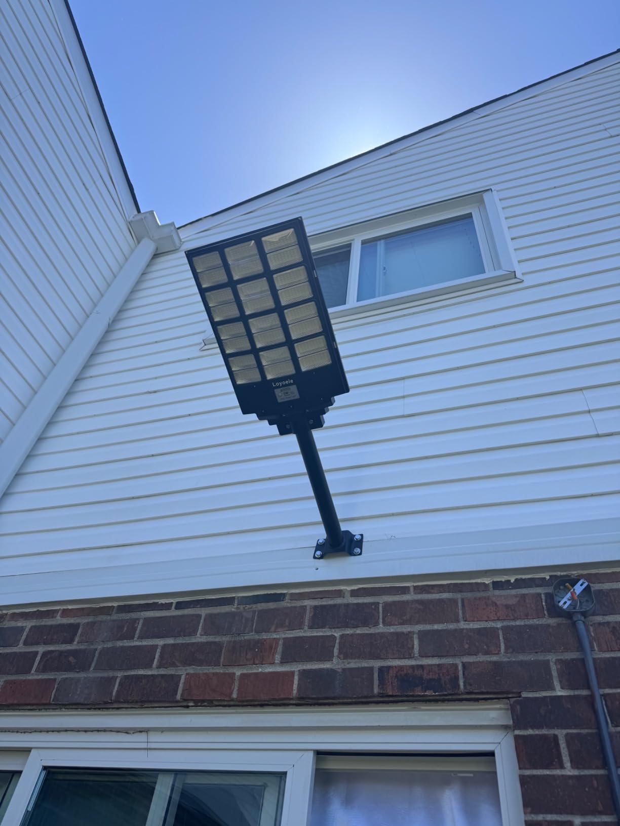 loyoele 9000W Solar Street Lights Outdoor 240000 Lumens Solar Flood Light with Remote Control & Motion Sensor, Waterproof IP66 Dusk to Dawn Solar Power Lights for Garden,Yard, Path, Parking Lot 2-Pack customer photo 1
