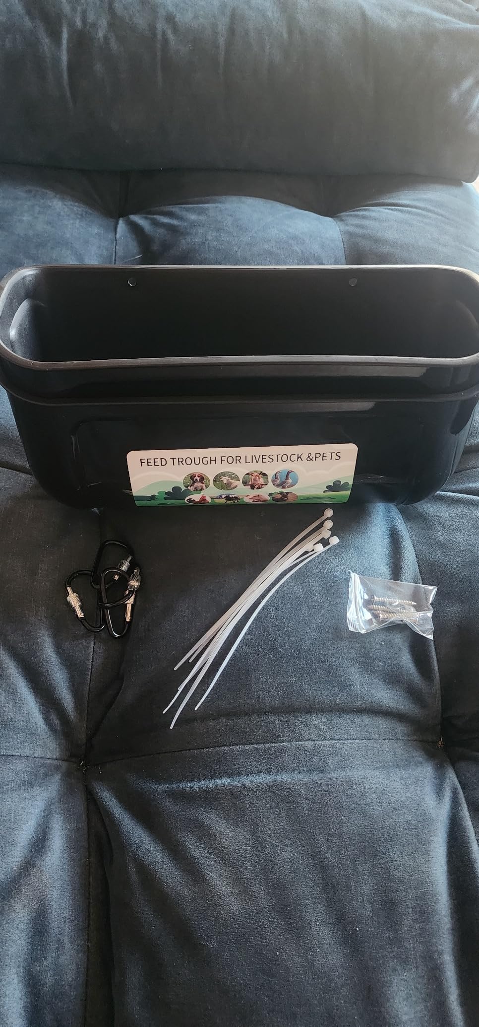 PIREKZUNT 2 Pack Chicken Duck Feeder, Poultry Feeders and Waterers, Hanging Goat Feeder, Livestock Feeding Container, Feed Trough and Waterer Bucket with Clips(Black) customer photo 2