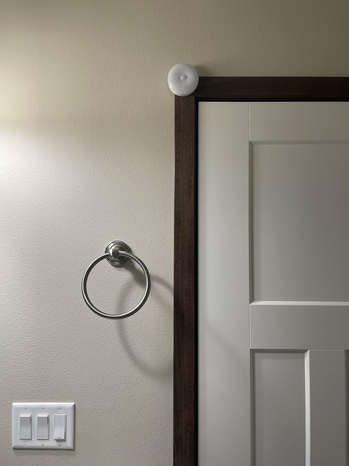 EZVALO RGB Under Cabinet Puck Lights with Remote, Motion Sensor Lights customer photo 1