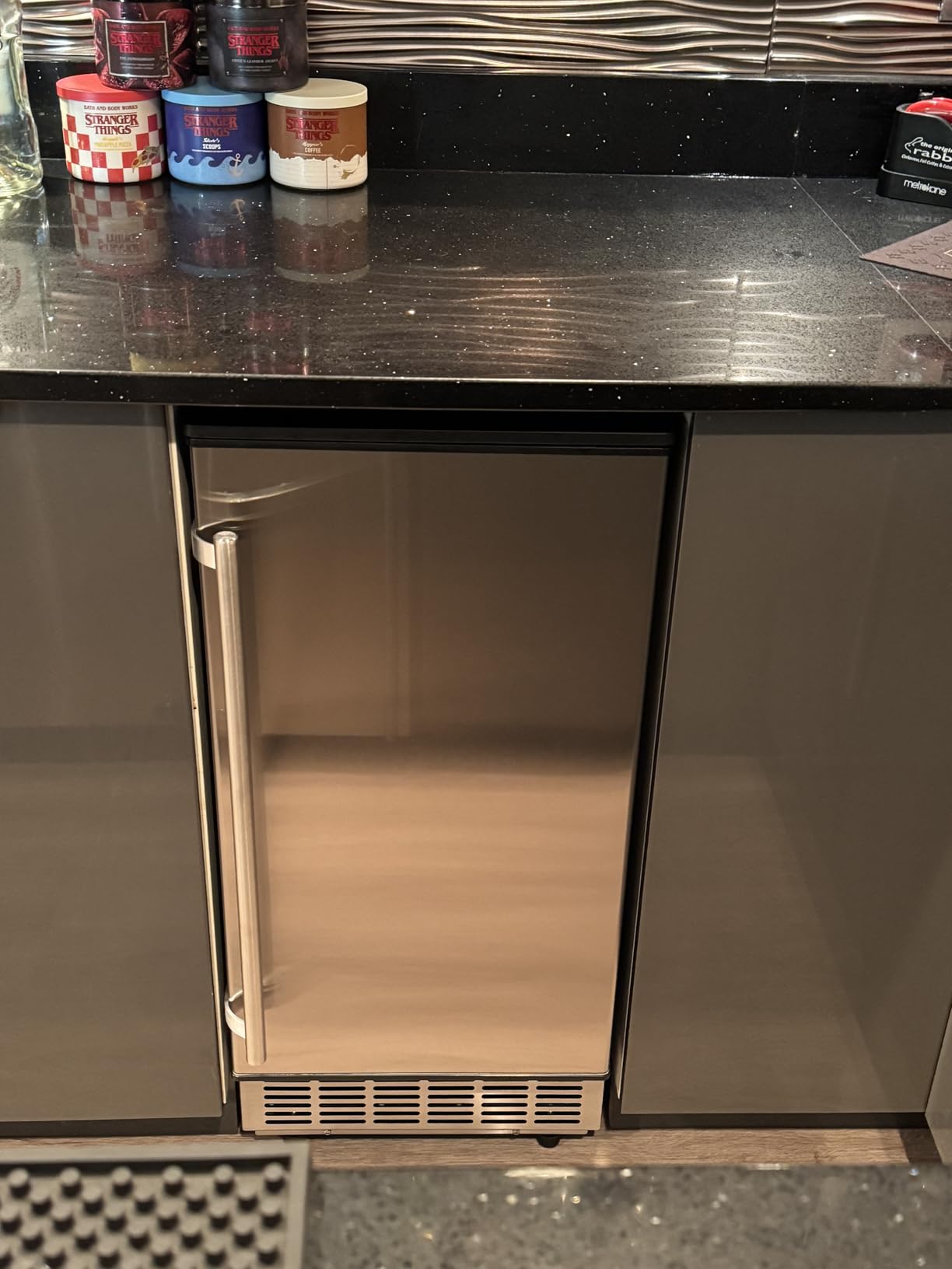 Under Counter Ice Maker, 95Lbs/Day with 35lbs Storage Bin, 40Pcs Cubes in 10Mins, Reversible Door, Built in Ice Machine for Home Office Commercial customer photo 1