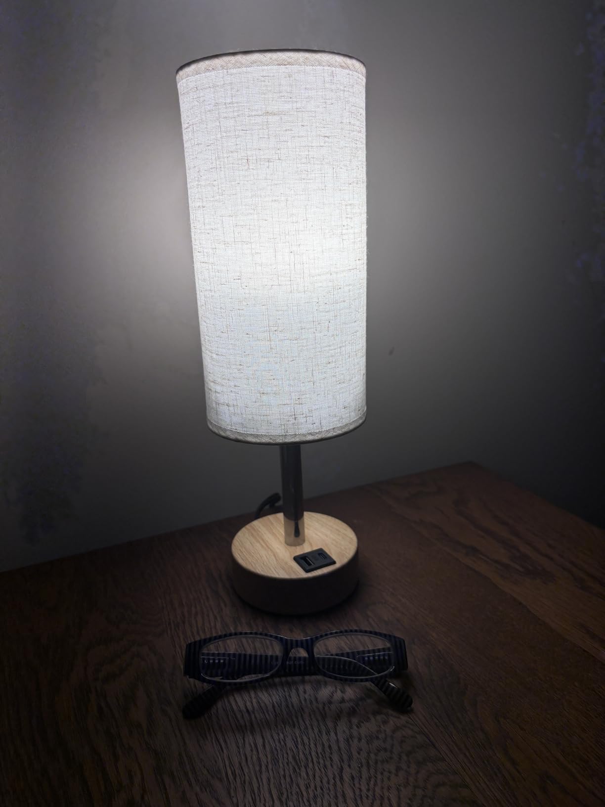 Dicoool Bedside Table Lamp for Bedroom - 3-Way Dimmable Touch Lamp, USB A+C customer photo 2