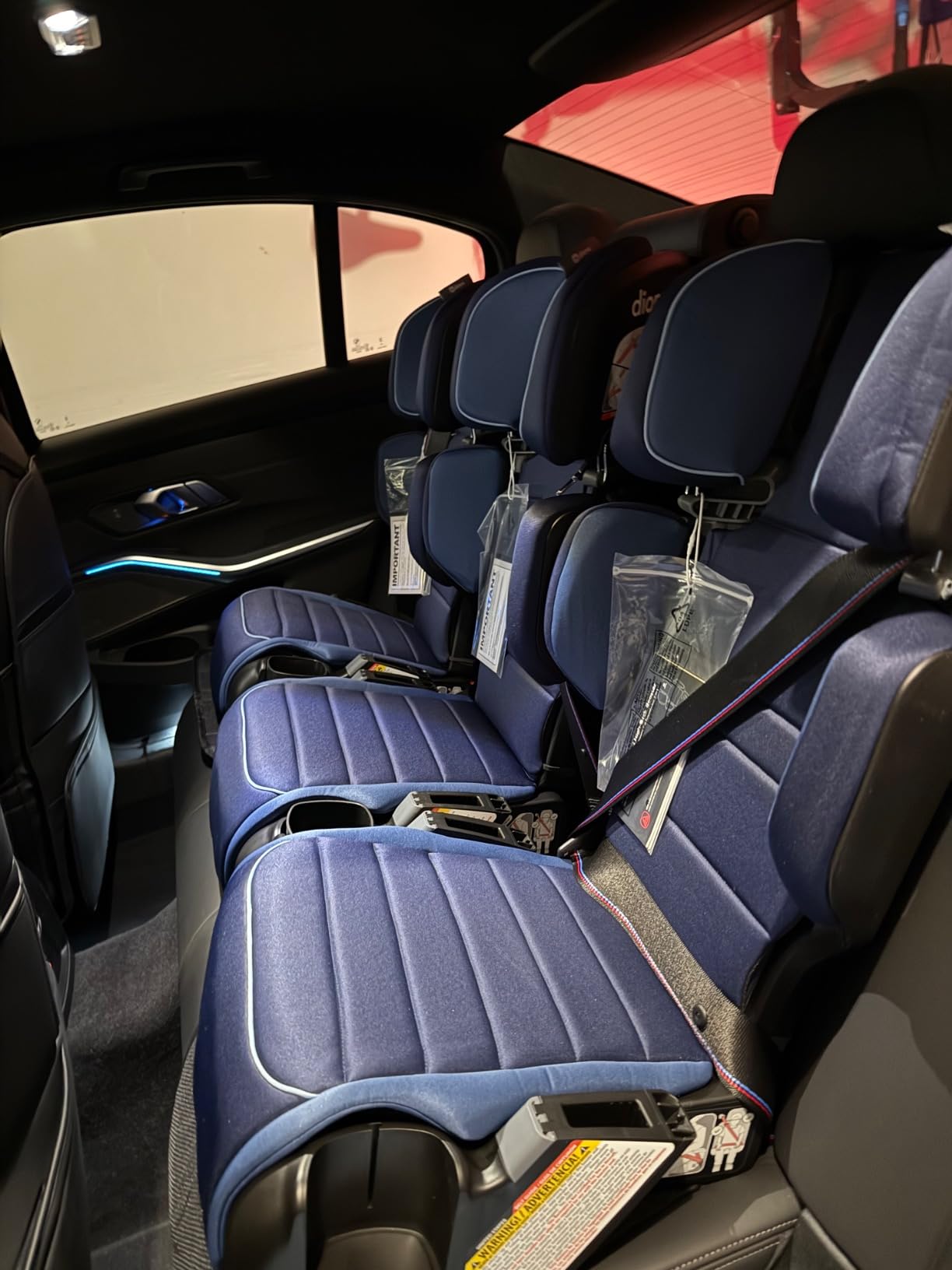 Diono Connect3 R 2-in-1 High Back Booster, Slim Fit 3-Across in Many Mid-Sized Sedans and SUVs, for Children from 40-120 lbs., Lightweight with Cupholder, Blue Razz Ice customer photo 1