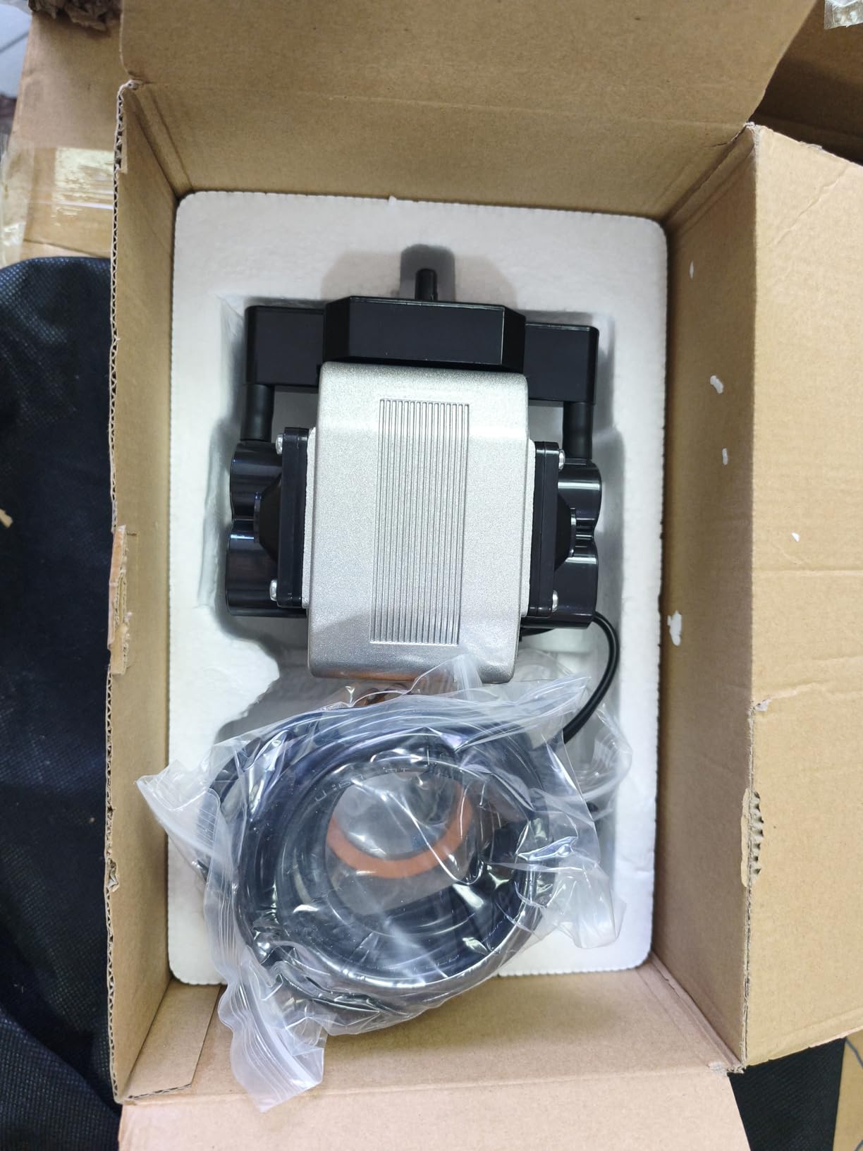 Air Assist for La-ser Cutter and Engraver, Air Assist Pump for La-ser Cutter, Stable 30L/min Airflow, for D1,D1 Pro La-ser Engraver and Other Cutter, Remove Smoke, Dust, Protect La-ser Lens. customer photo 1