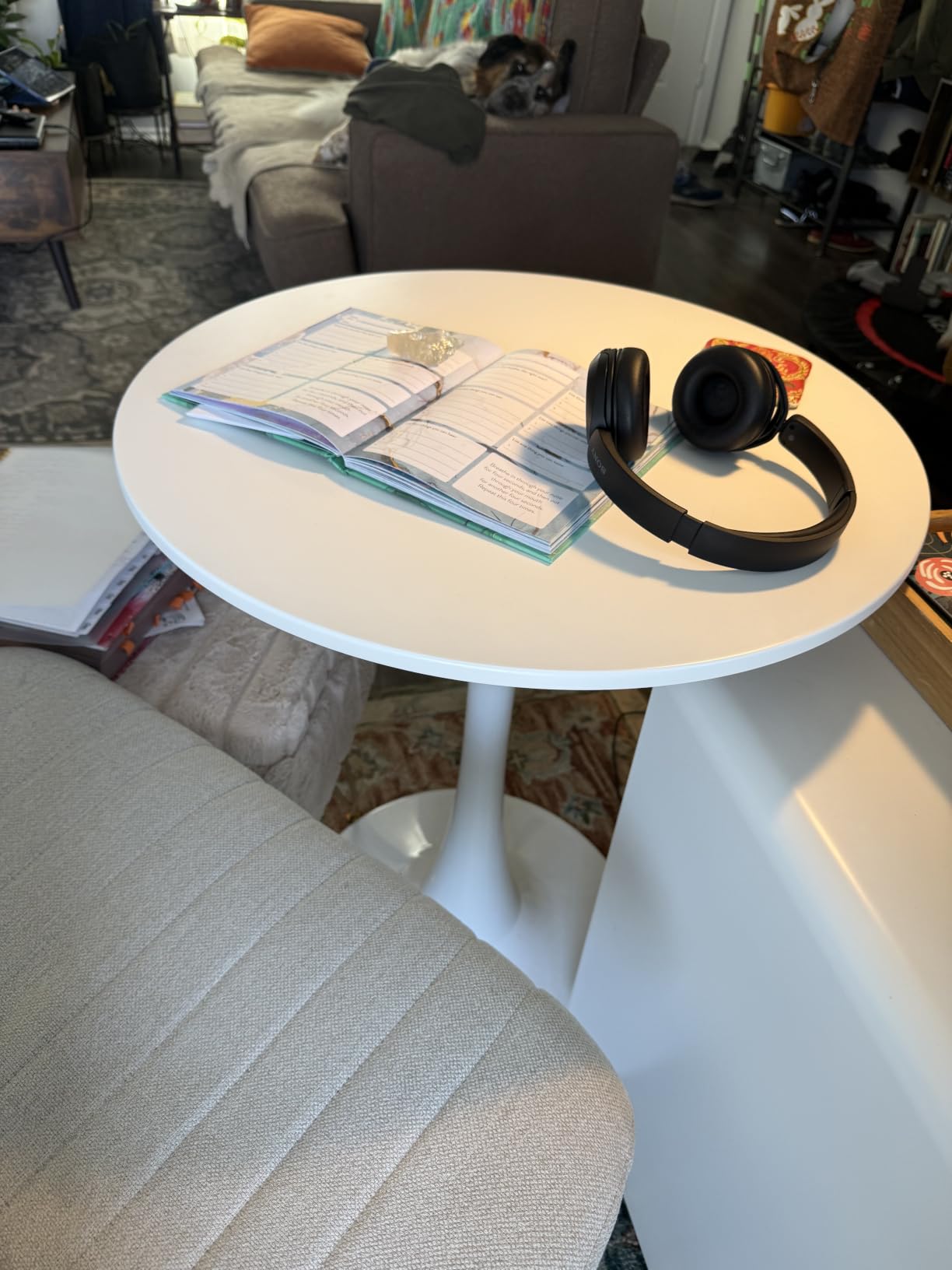 Round Dining Table, 31.5