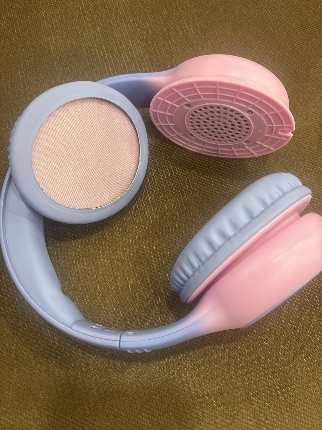 ADOOPE Wired Kids Headphones with USB C Plug, 85dB Safe Volume, Adjustable Headband, Tangle-Free Cord Headphones for School, Tablet, Travel (Sky Blue & Mint Green, Without Microphone) customer photo 2