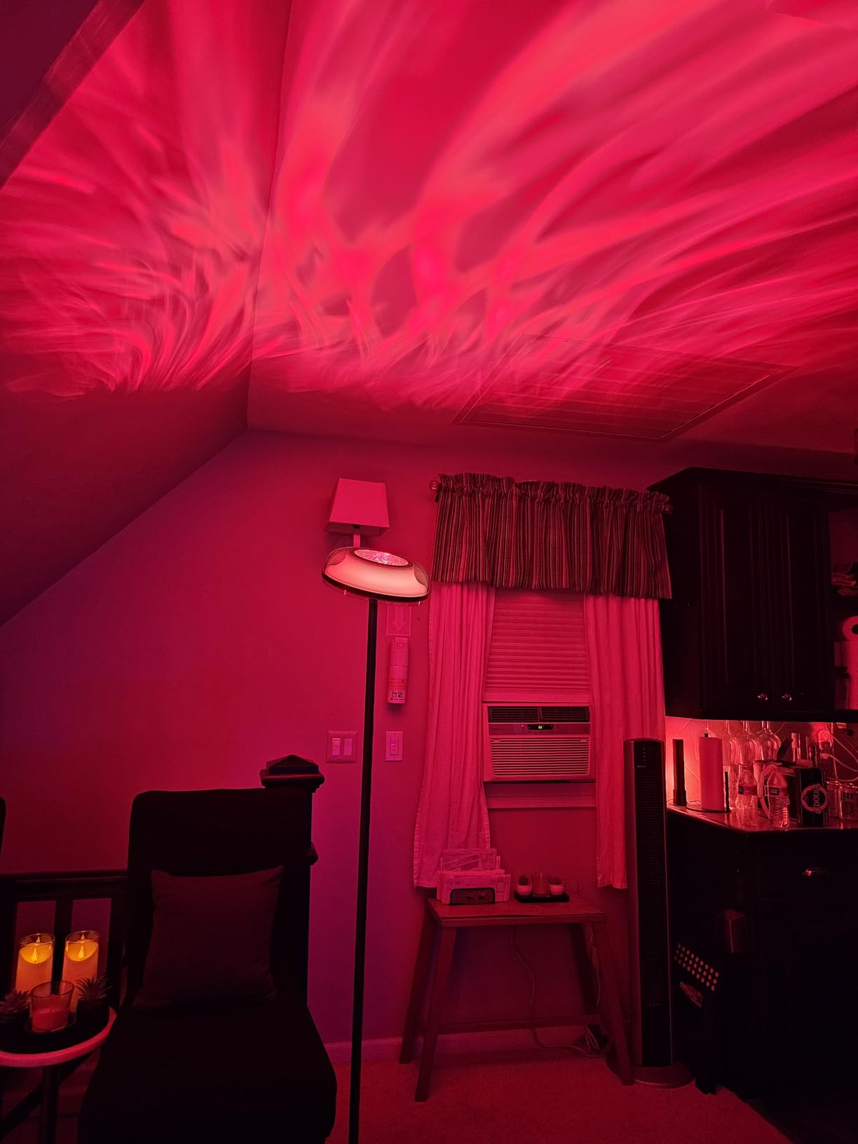 Govee Uplighter Floor Lamp for Living Room, RGBIC Ripple Projector customer photo 1