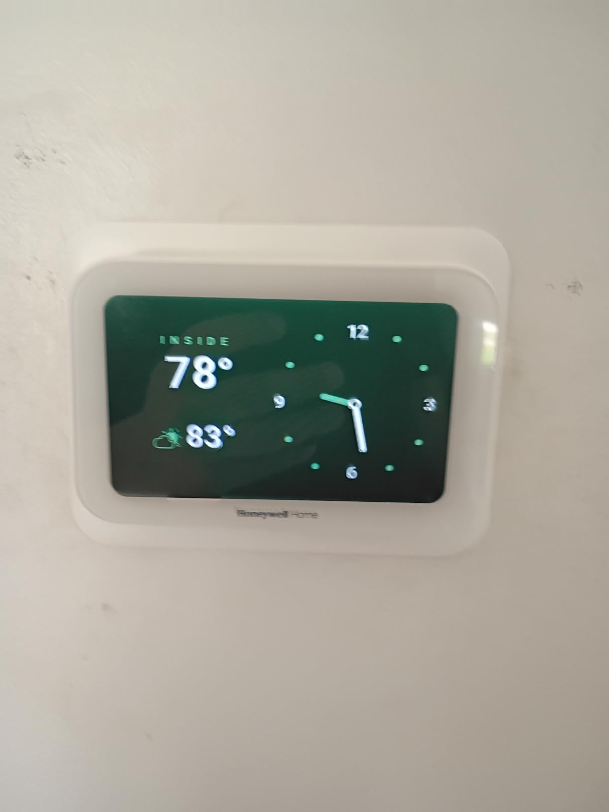 Honeywell Home X8S Premium Smart Wi-Fi Thermostat, White customer photo 2