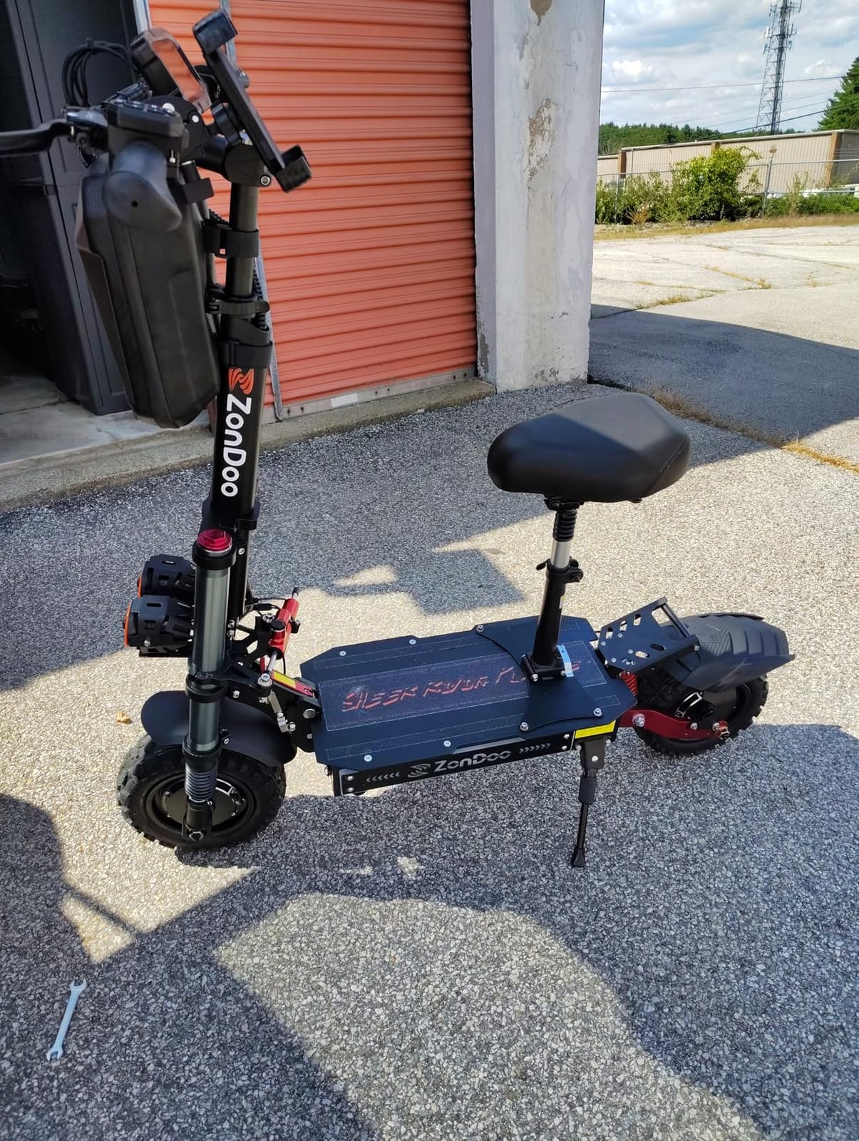 ZO03 Series 5600W-6000W Dual Motor Electric Scooter Adults Off-Road customer photo 1