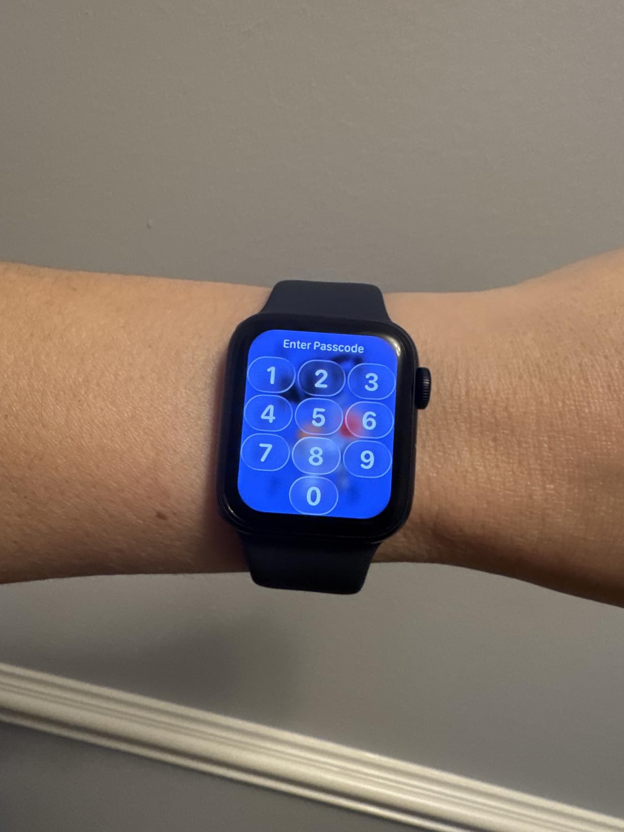 Apple Watch SE 3 [GPS 40mm] Smartwatch with Midnight Aluminum Case with Midnight Sport Band - S/M. Fitness and Sleep Trackers, Heart Rate Monitor, Always-On Display, Water Resistant customer photo 2