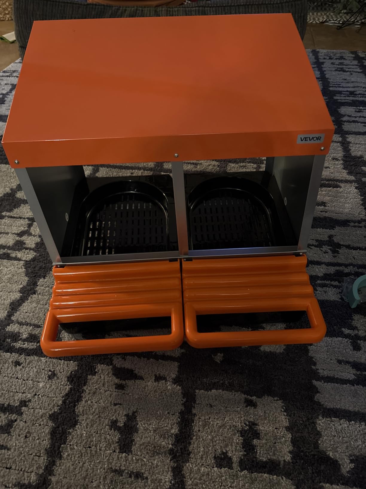 VEVOR Chicken Nesting Boxes, 2 Compartments, Easy Egg Collection, Wall Mount, Easy to Assemble, Galvanized Steel and High-Strength Plastic, Roll Away Nesting Boxes for Chickens Laying Eggs, Orange customer photo 1