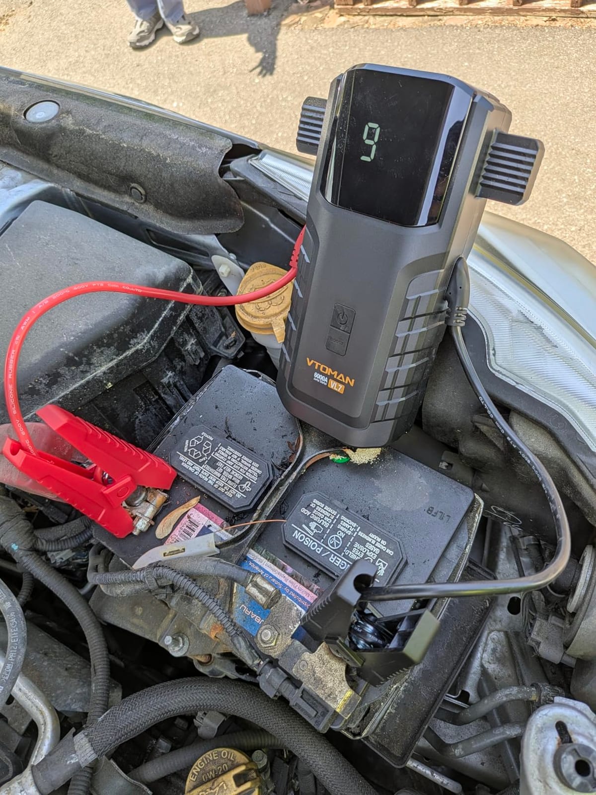 VTOMAN VL7 6000A LiFePO4 Portable Jump Starter for All Gas and 10L Diesel customer photo 2