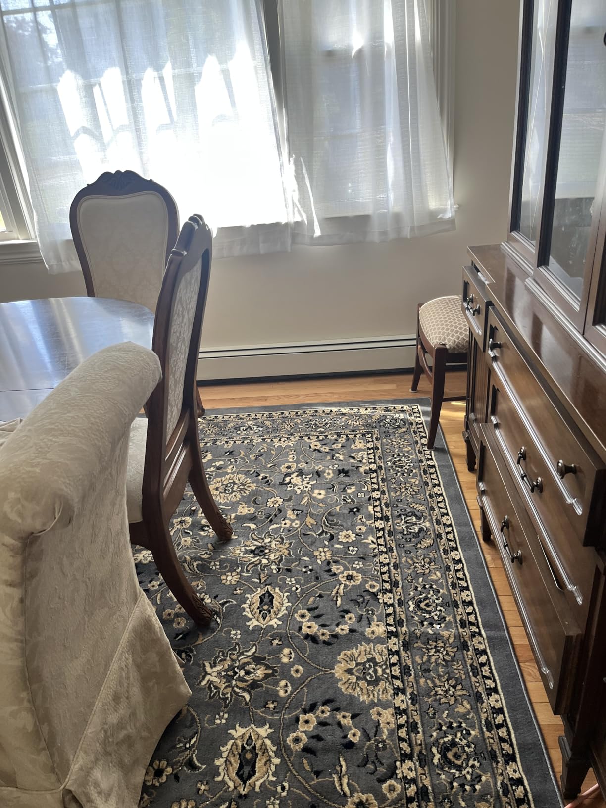 Rugs.com - Yasmin Collection Rug – 5 Ft Runner Black Easy-Clean Rug – Ideal for Hallways, Entryways, and High-Traffic Areas customer photo 1