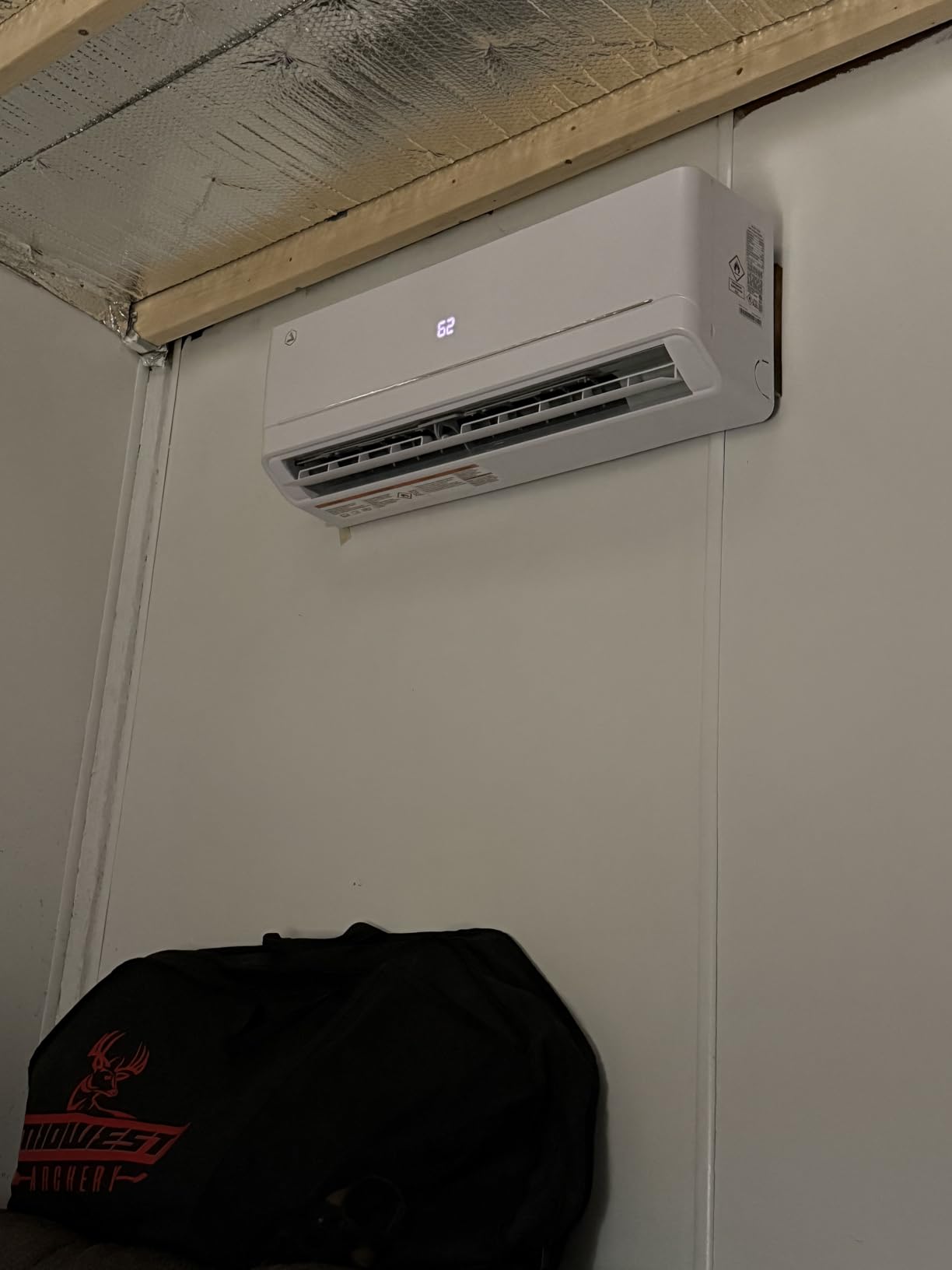 Albott 12,000 BTU Mini Split Air Conditioner and Heater SEER2 18, 115V customer photo 2