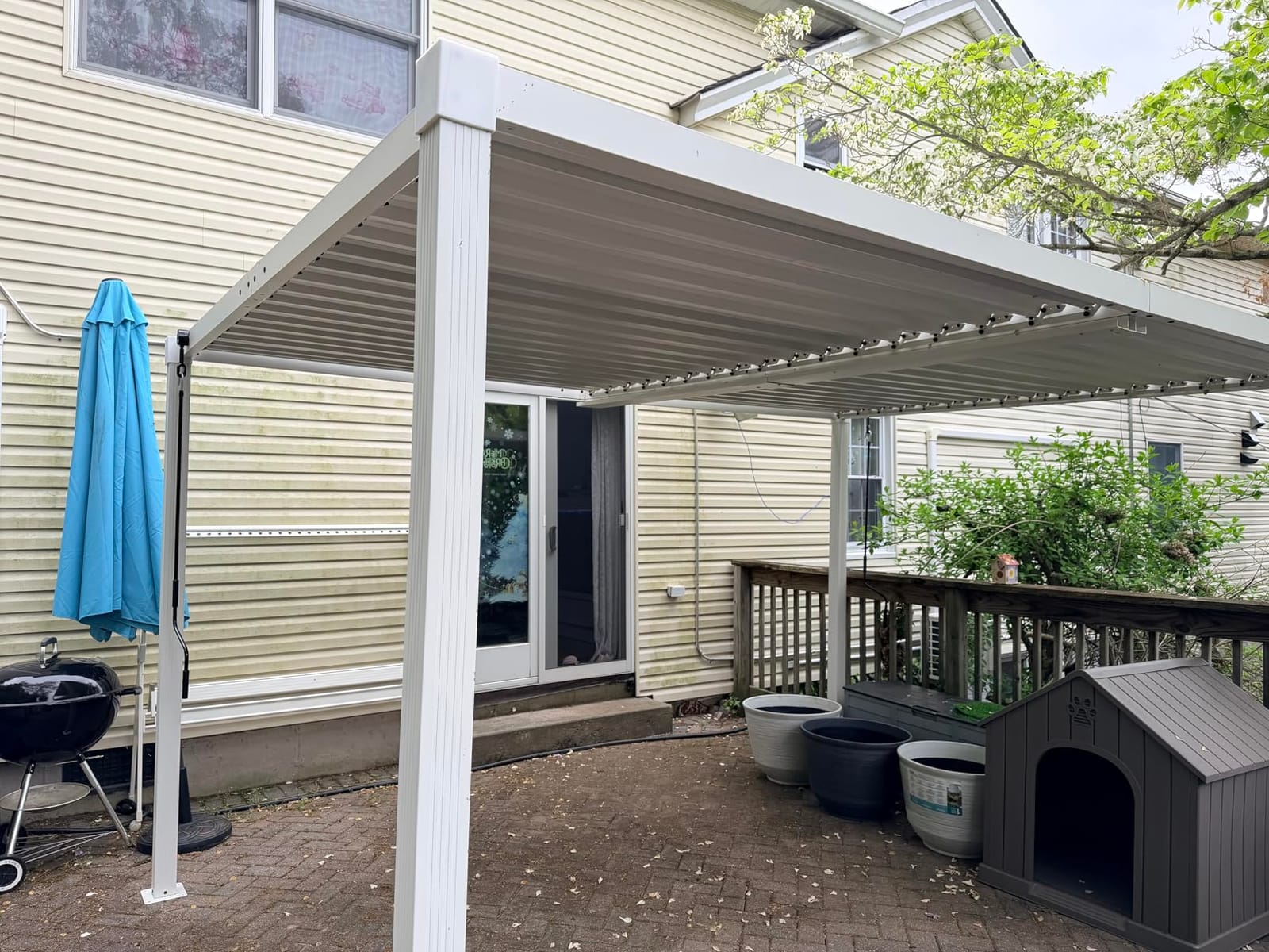 Louvered Pergola 12' x 20', Large Outdoor Aluminum Pergola with Reinforced Steel Roof, Heavy-Duty Hardtop Gazebo for Patio Garden, Weatherproof Sun Shade Shelter, White customer photo 2